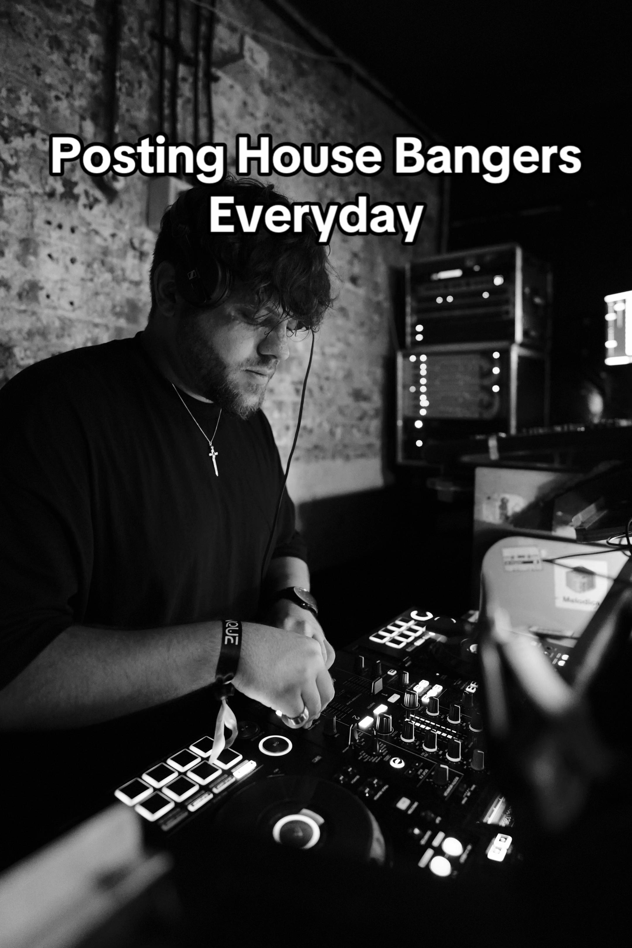 @GrooveHiveBeats