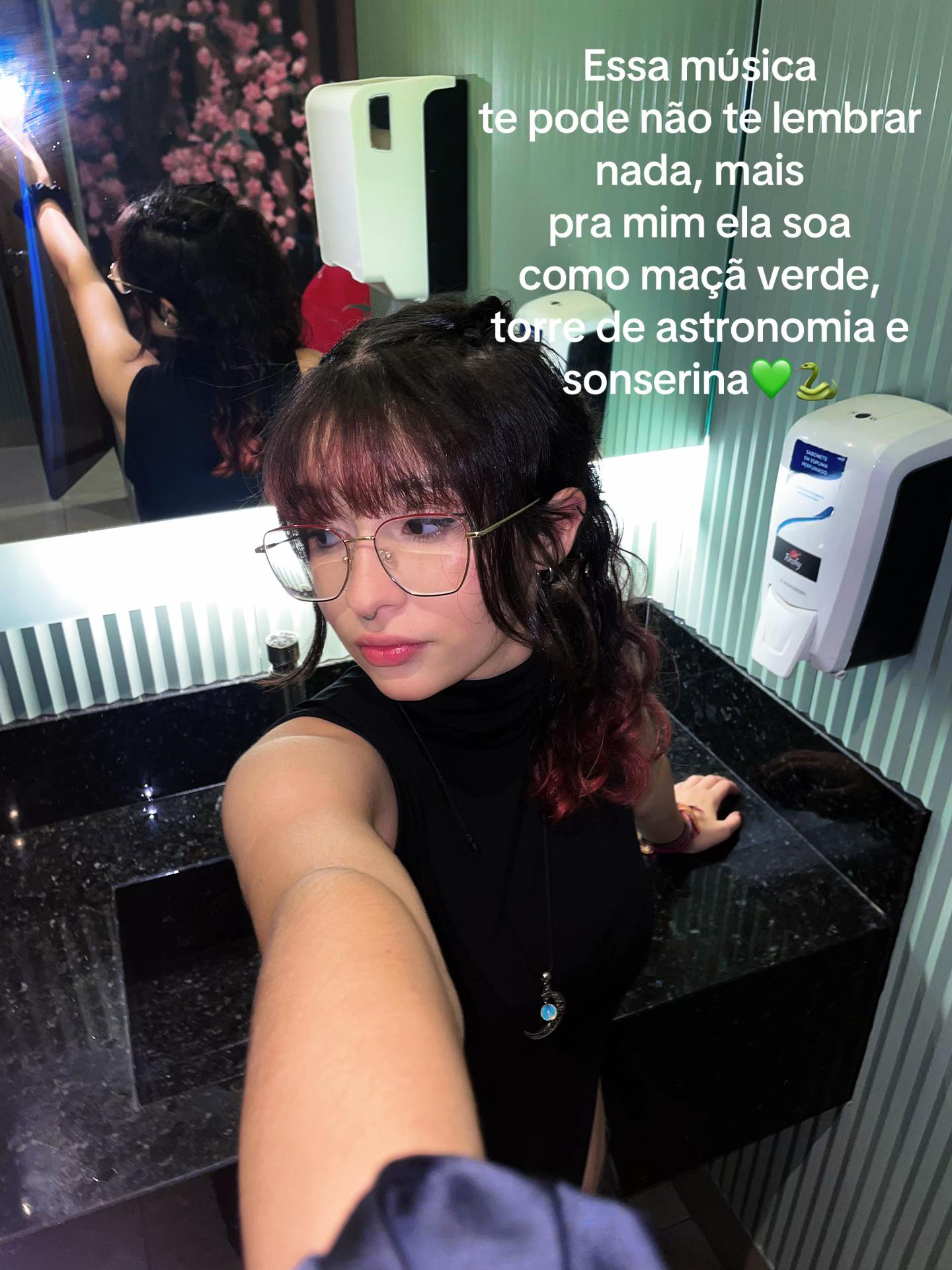 @Pinkie__trixz