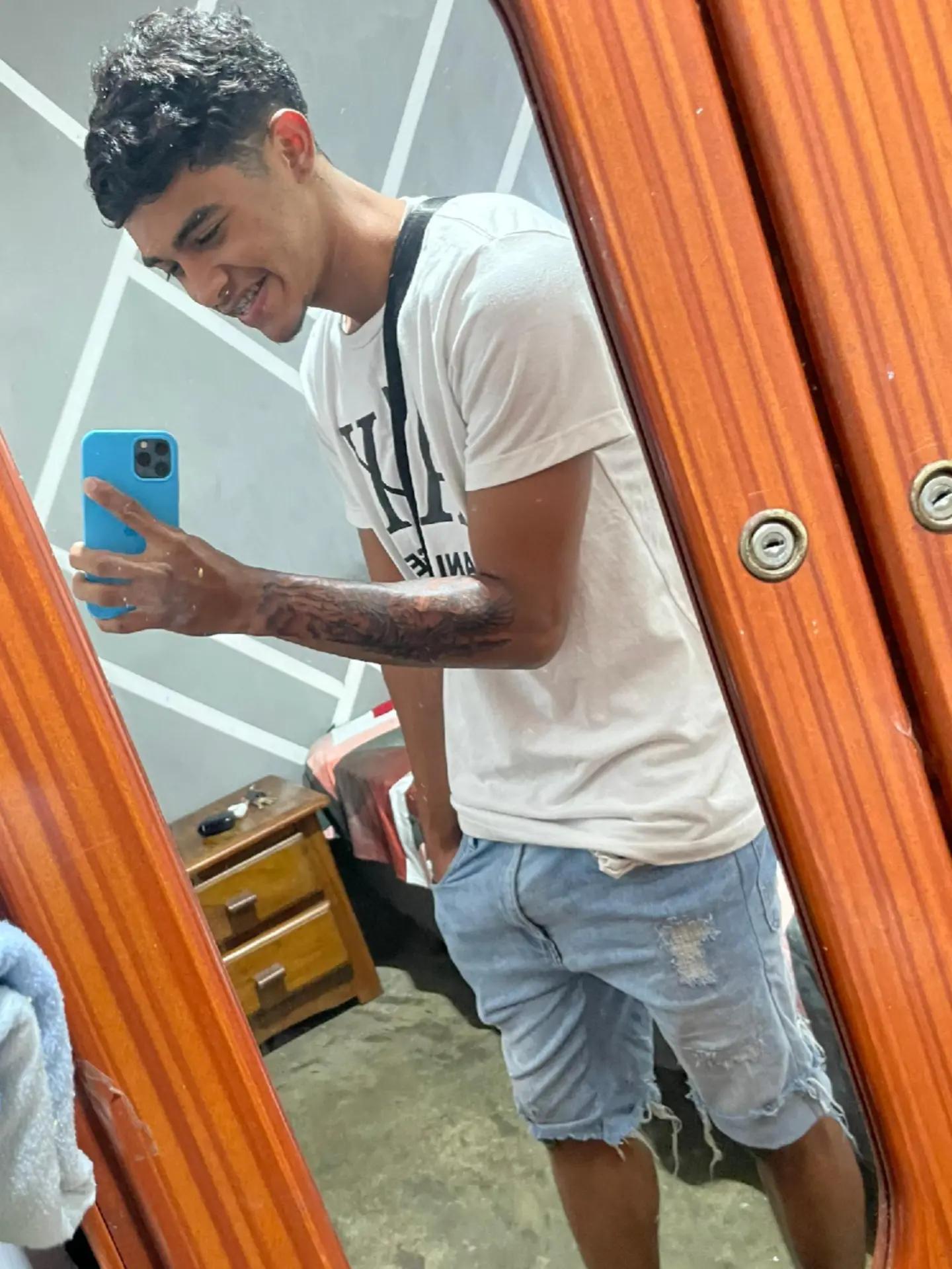 @️ Dione🤴🏽