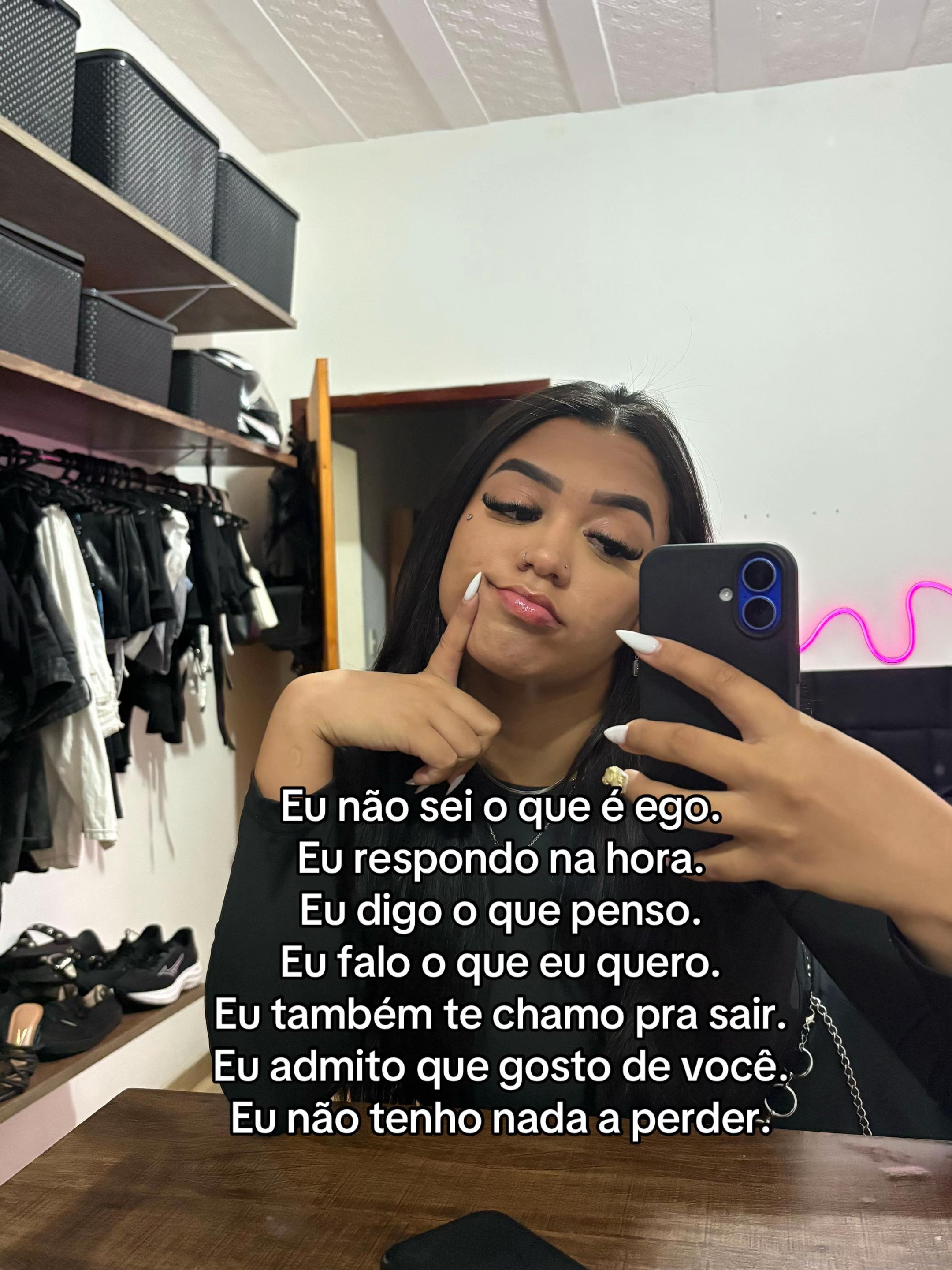 @larasouz.a