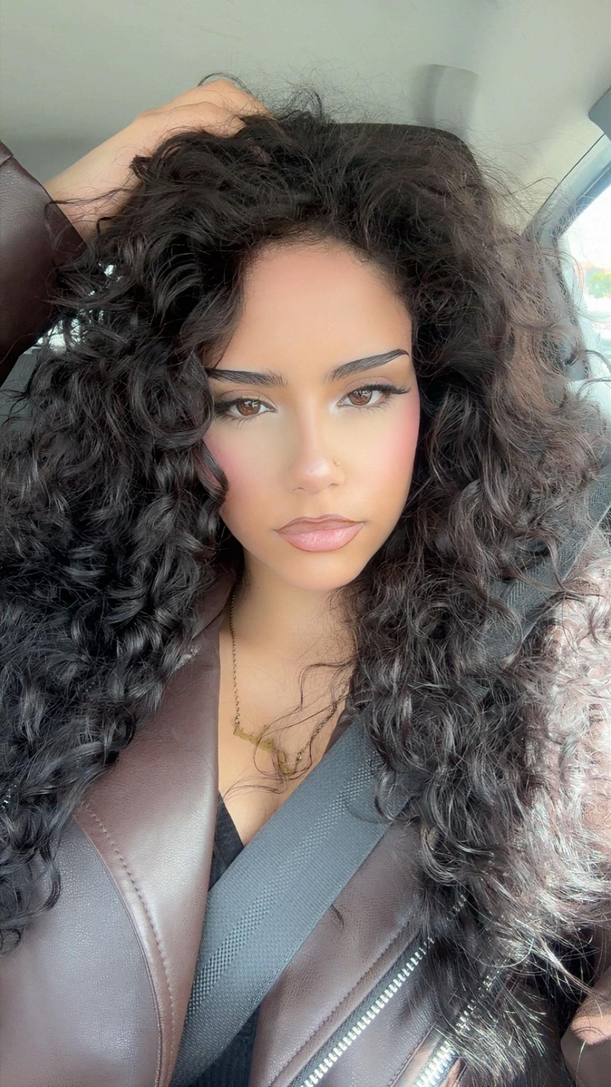 @ilovemeselmaaa✈️