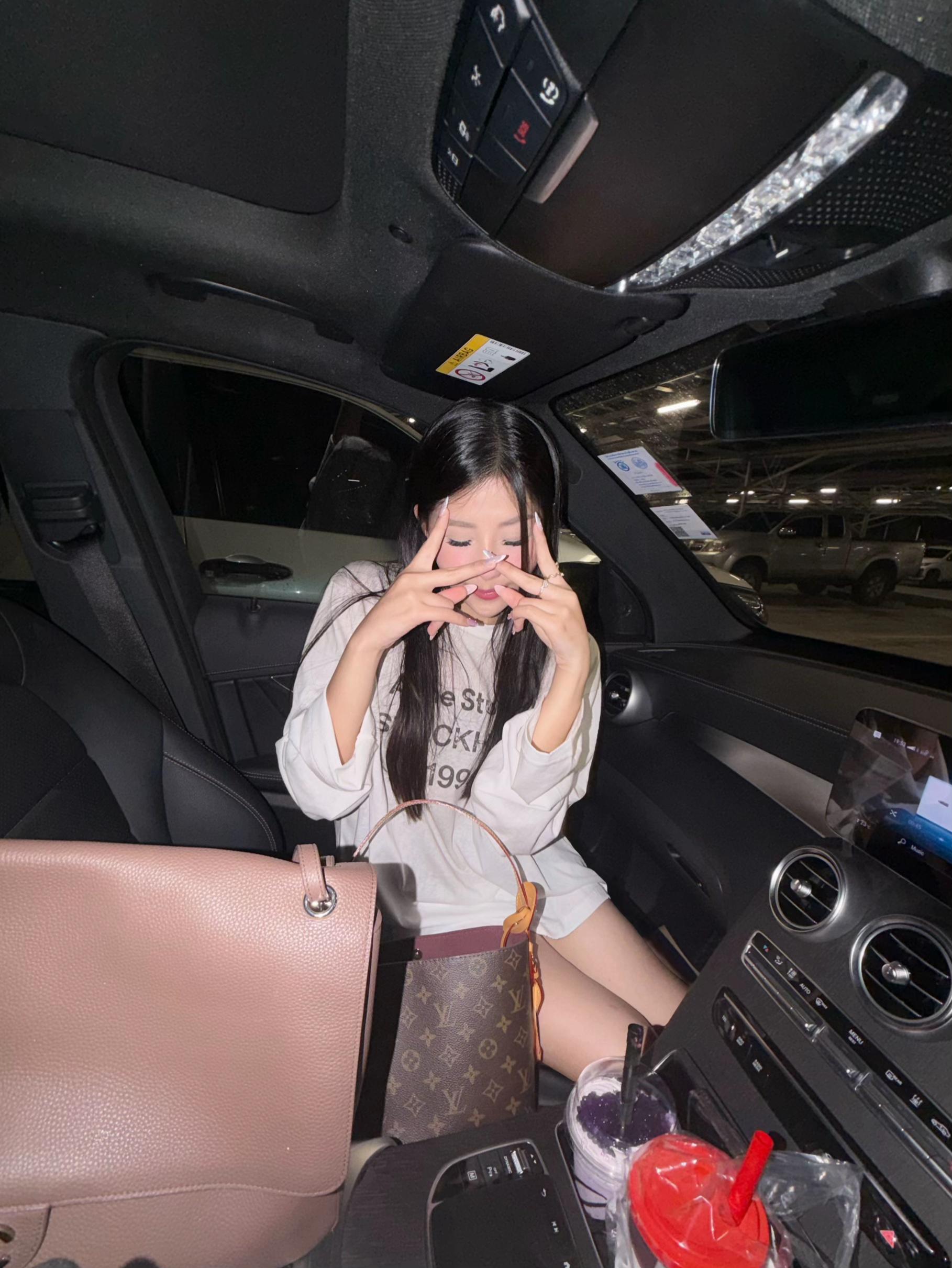 @jyjy
