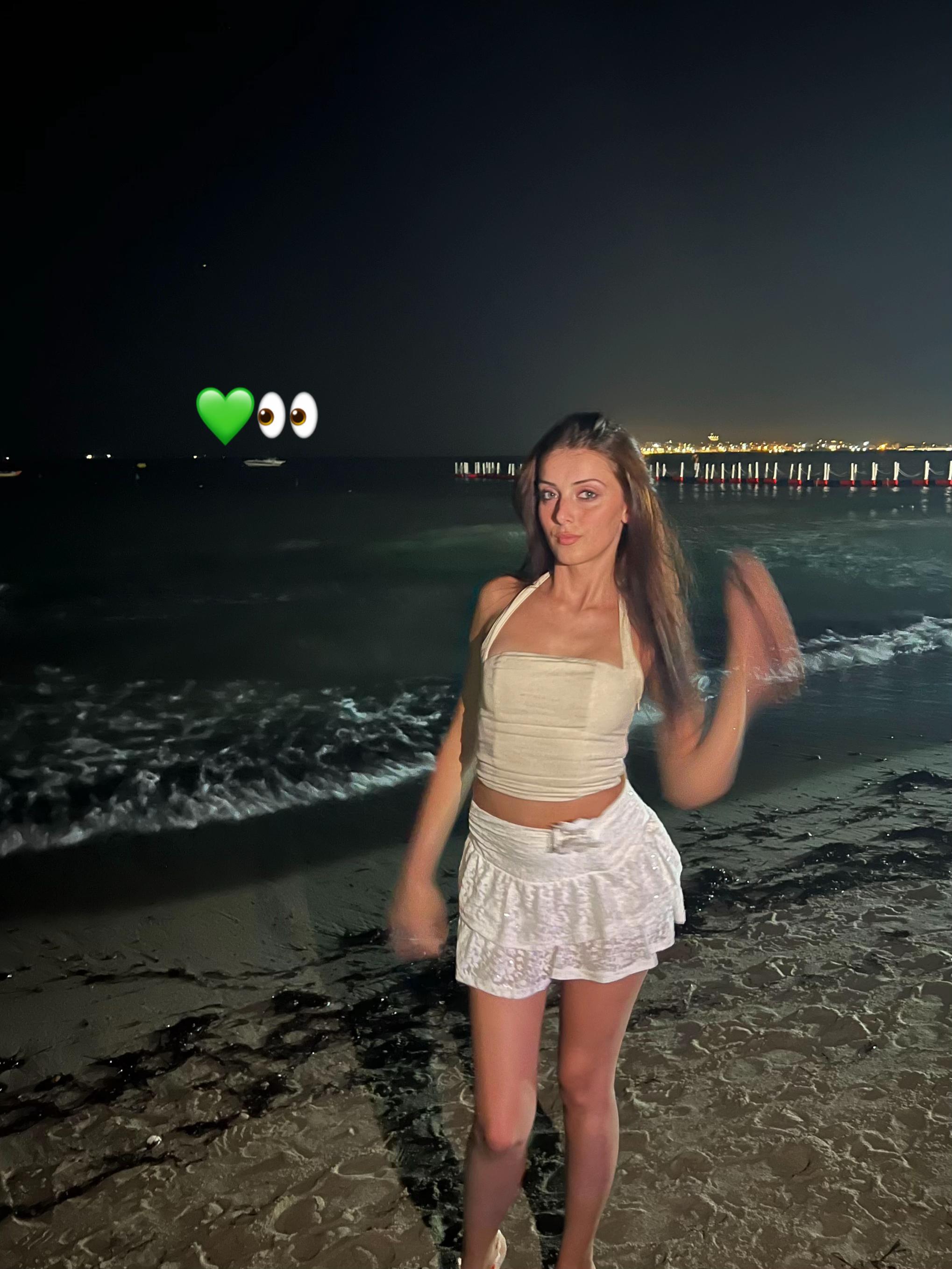 @_elizaabetaa_