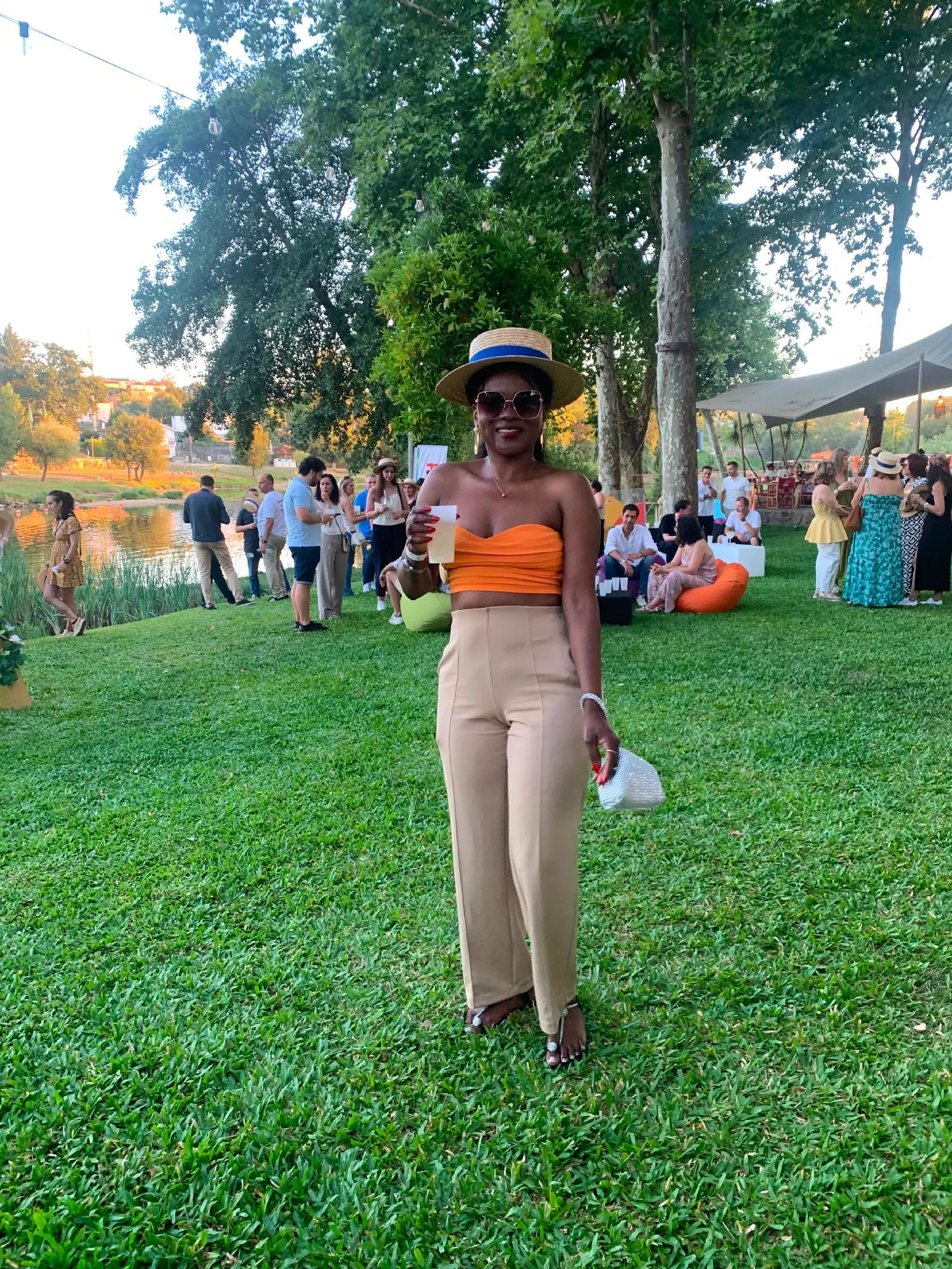 @Fl&aacute;via silva Lopes