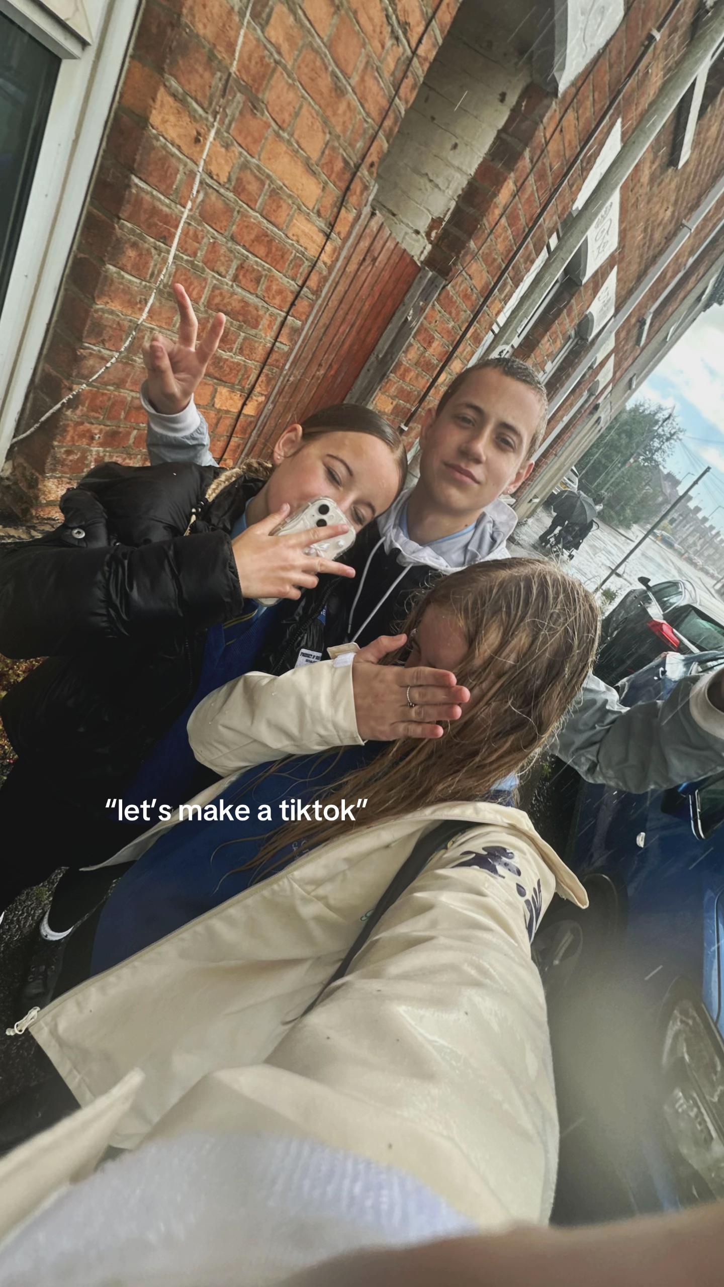 @𝐙 𝐎 𝐒 𝐈 𝐄 𝐍 𝐊 𝐀 ❦