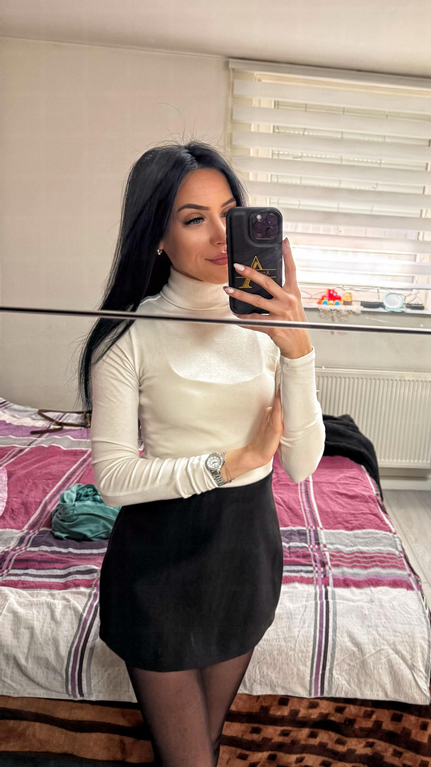 @𝓐𝓜 🎀