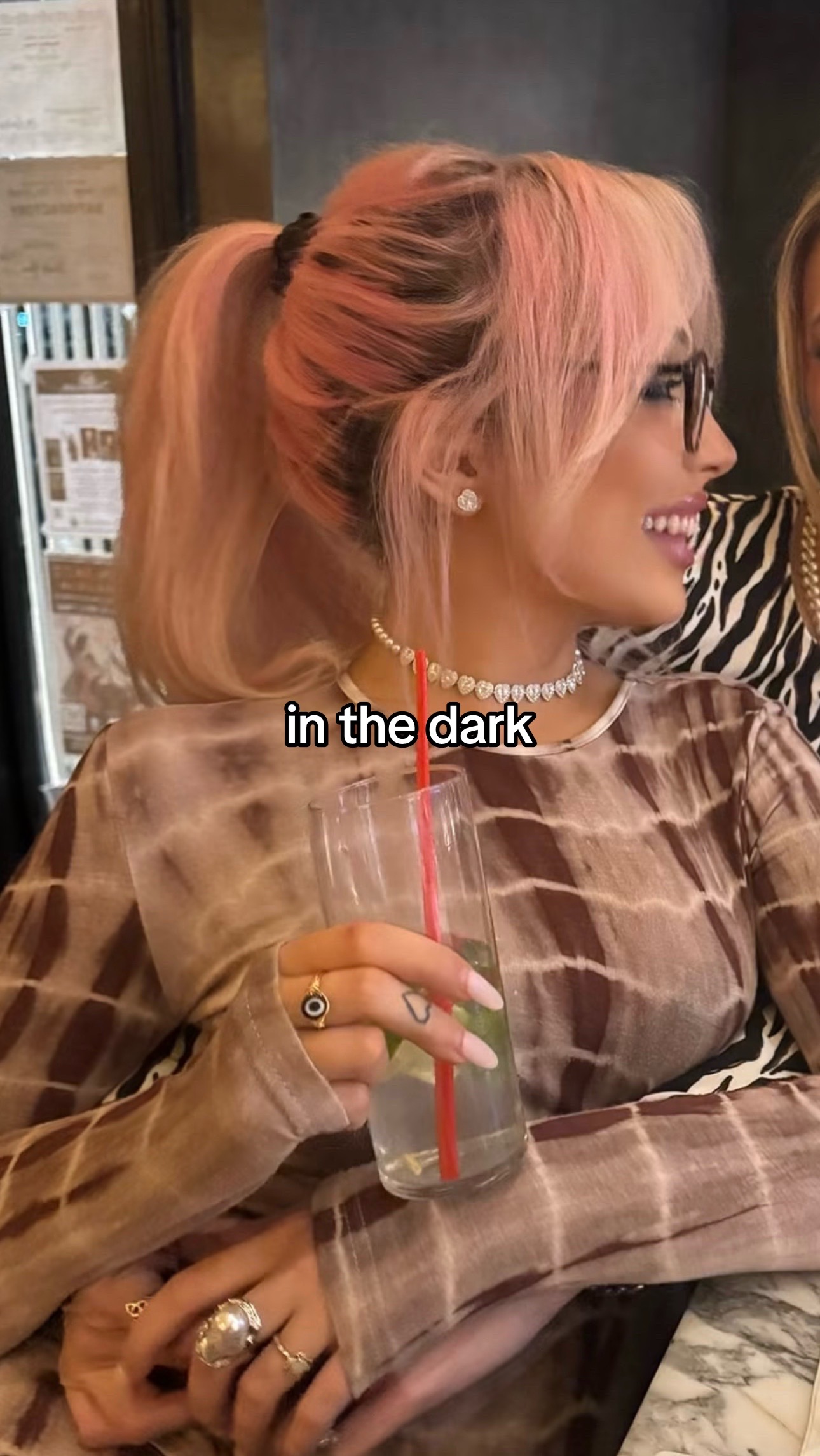 @️