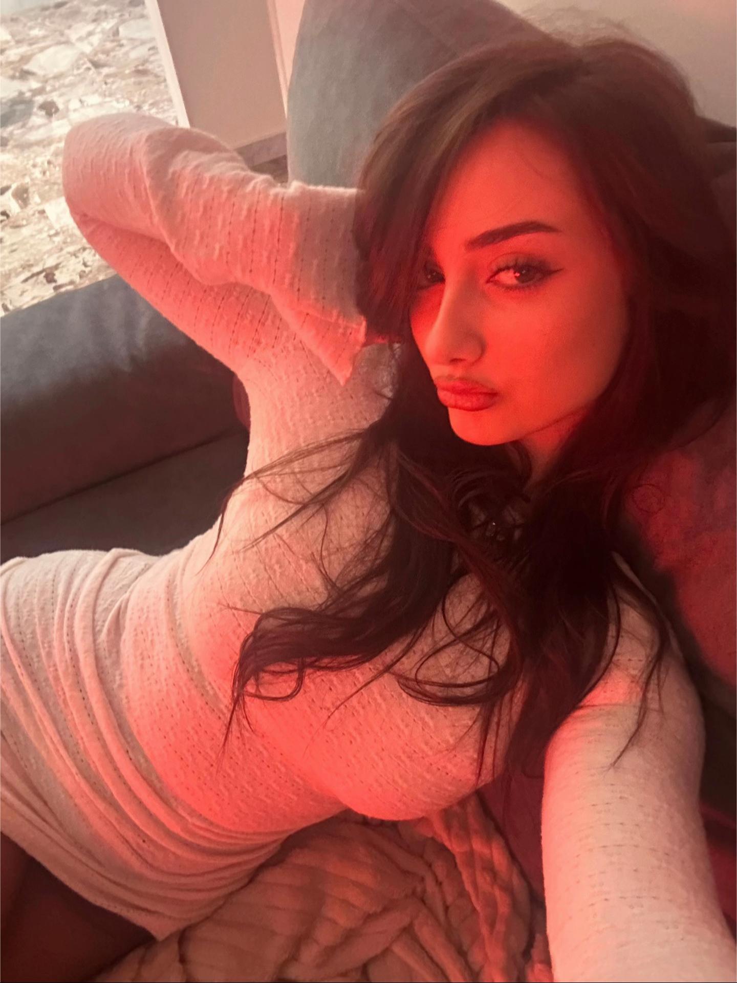 @elisabellucci_