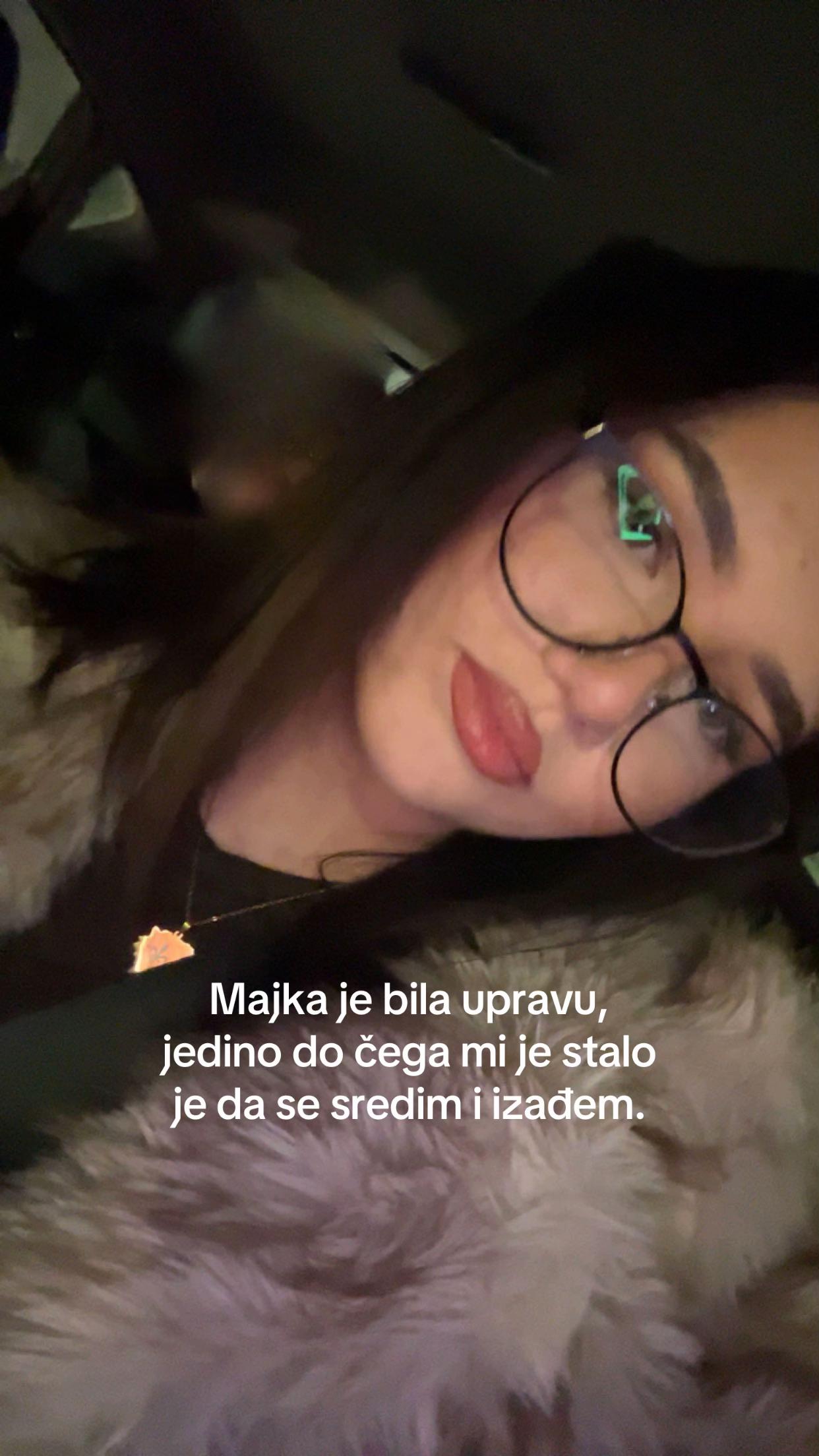 @𝐸🐆