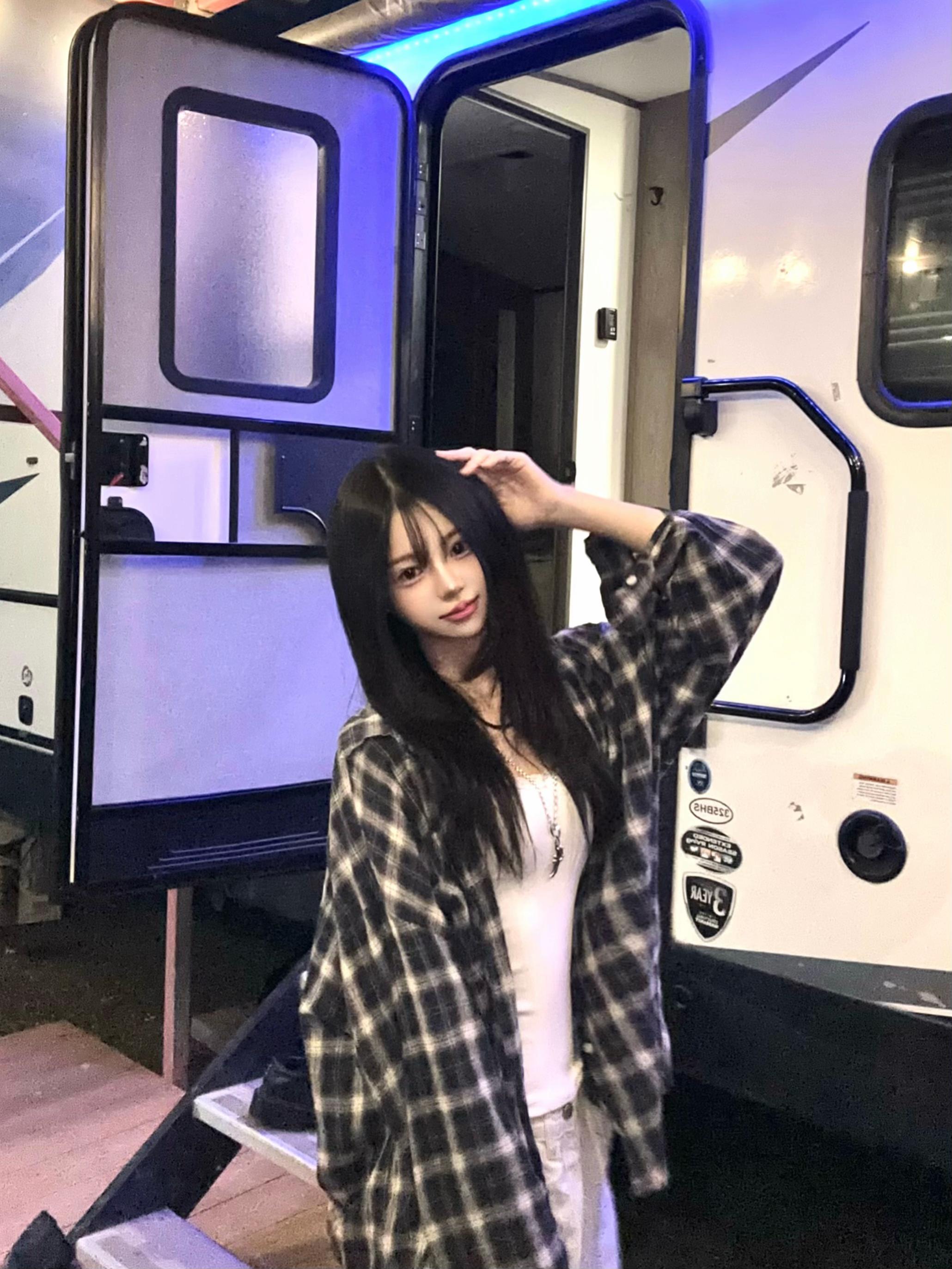 @윤수빈