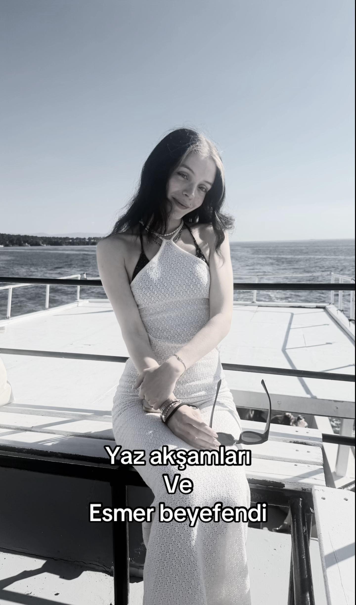 @_.adenn3