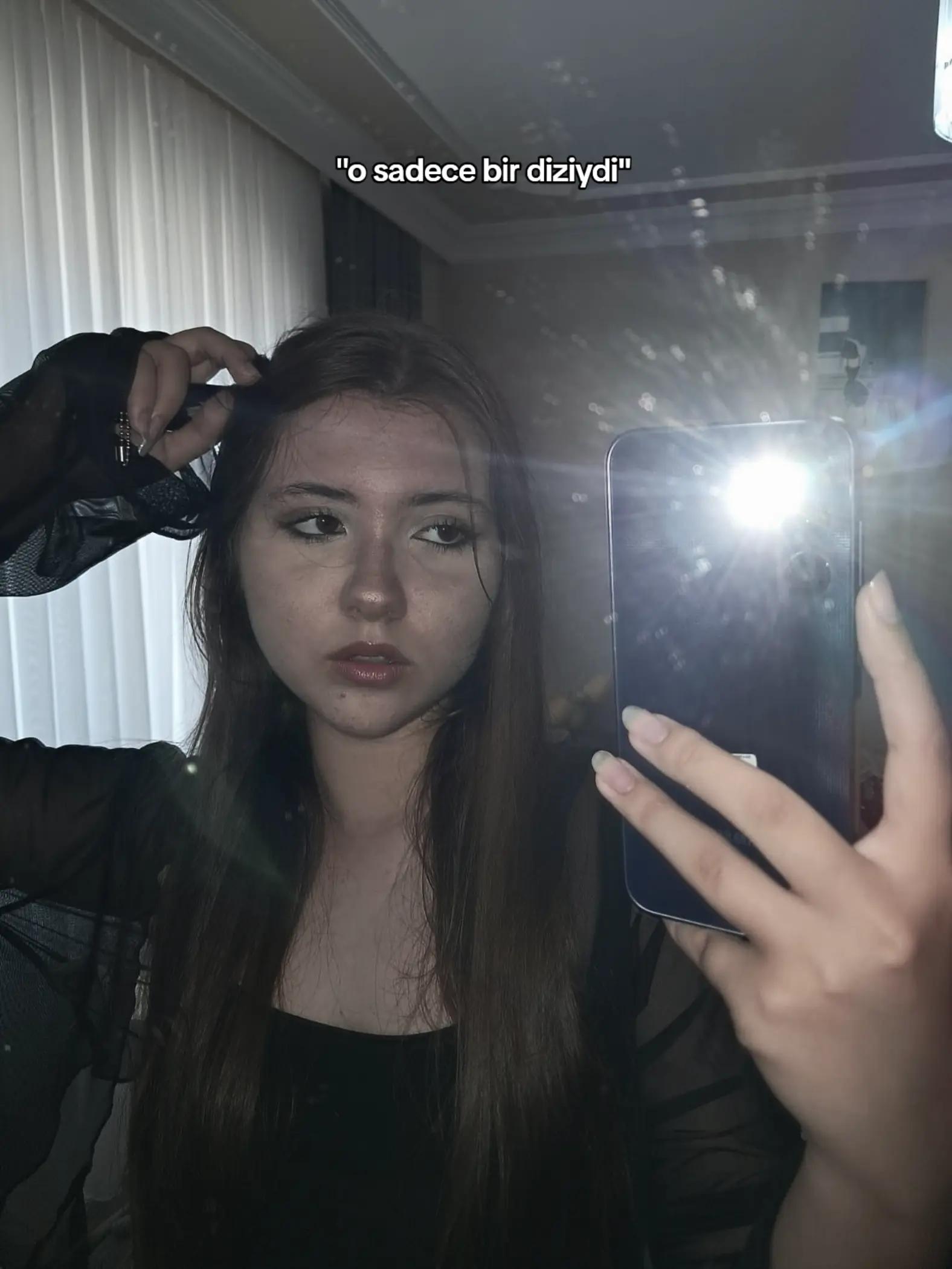 @𝓜𝓮𝓵𝓲𝓴𝓮丰