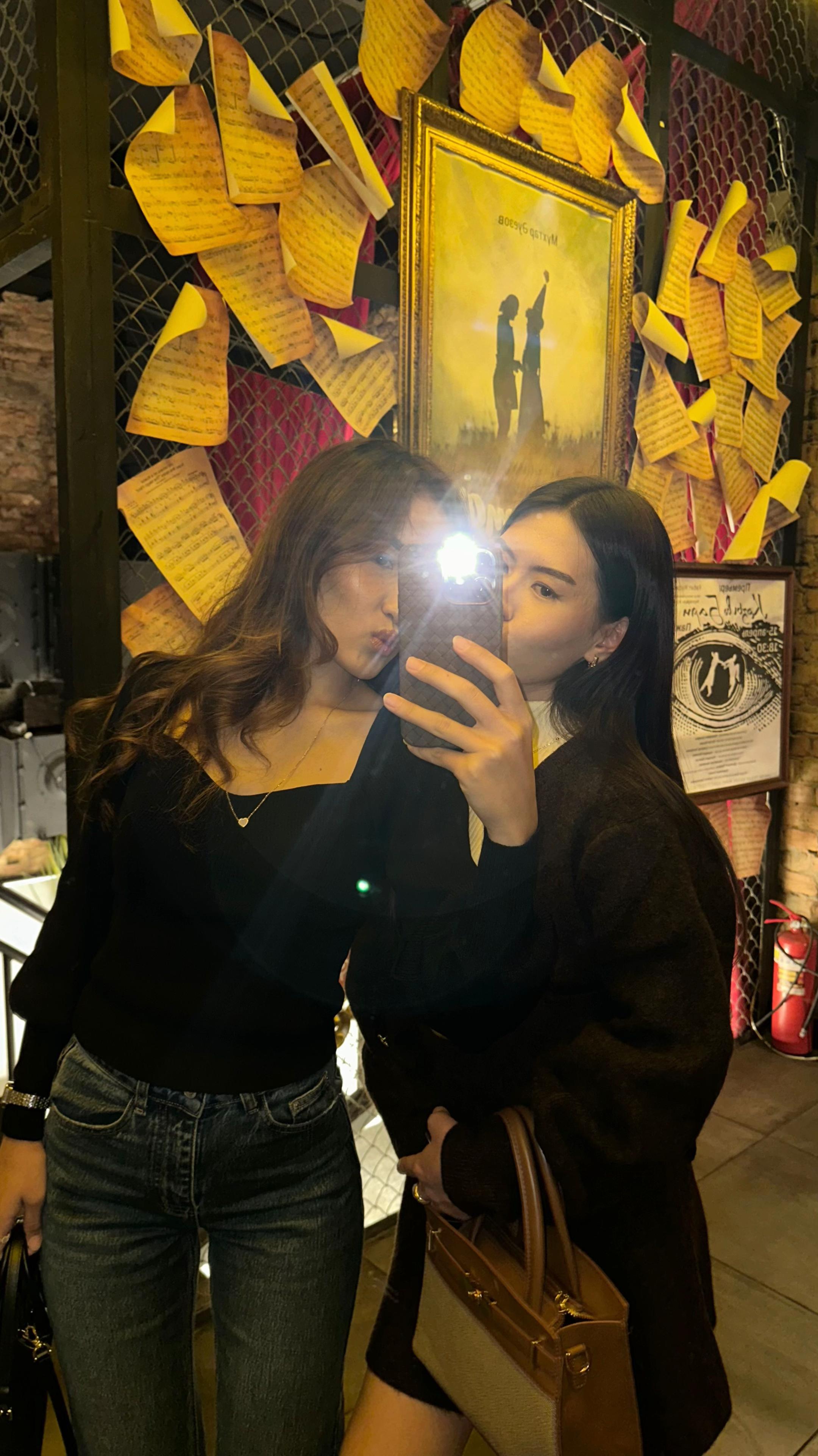 @Zhansaya