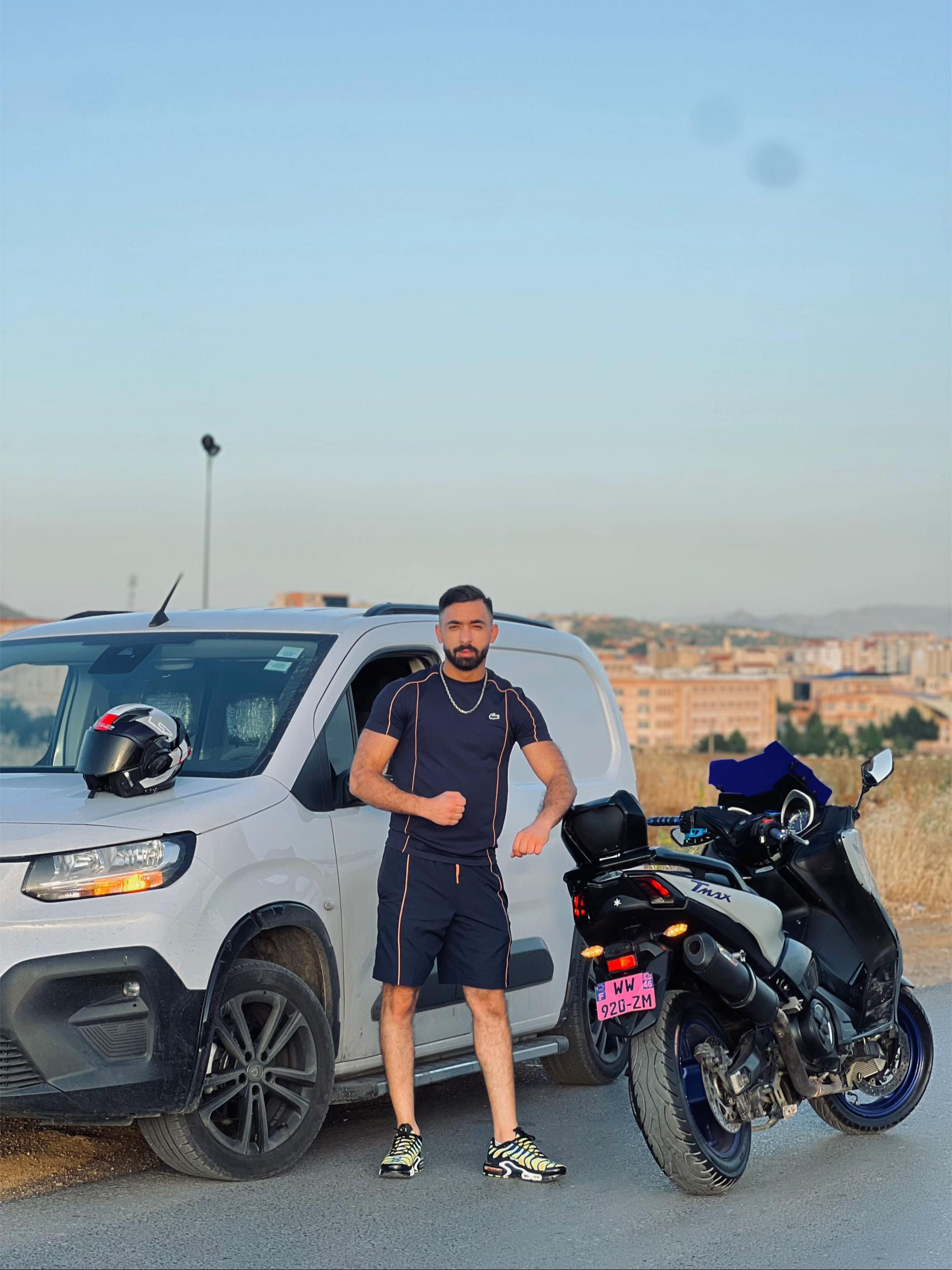 @Aymen siyah&agrave;a66