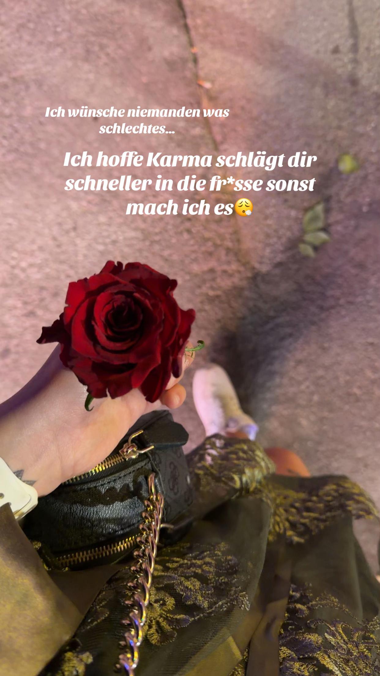 @juliiaaaa_19