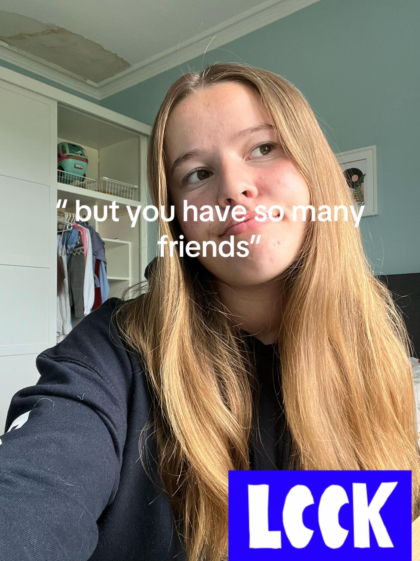 @Elodie