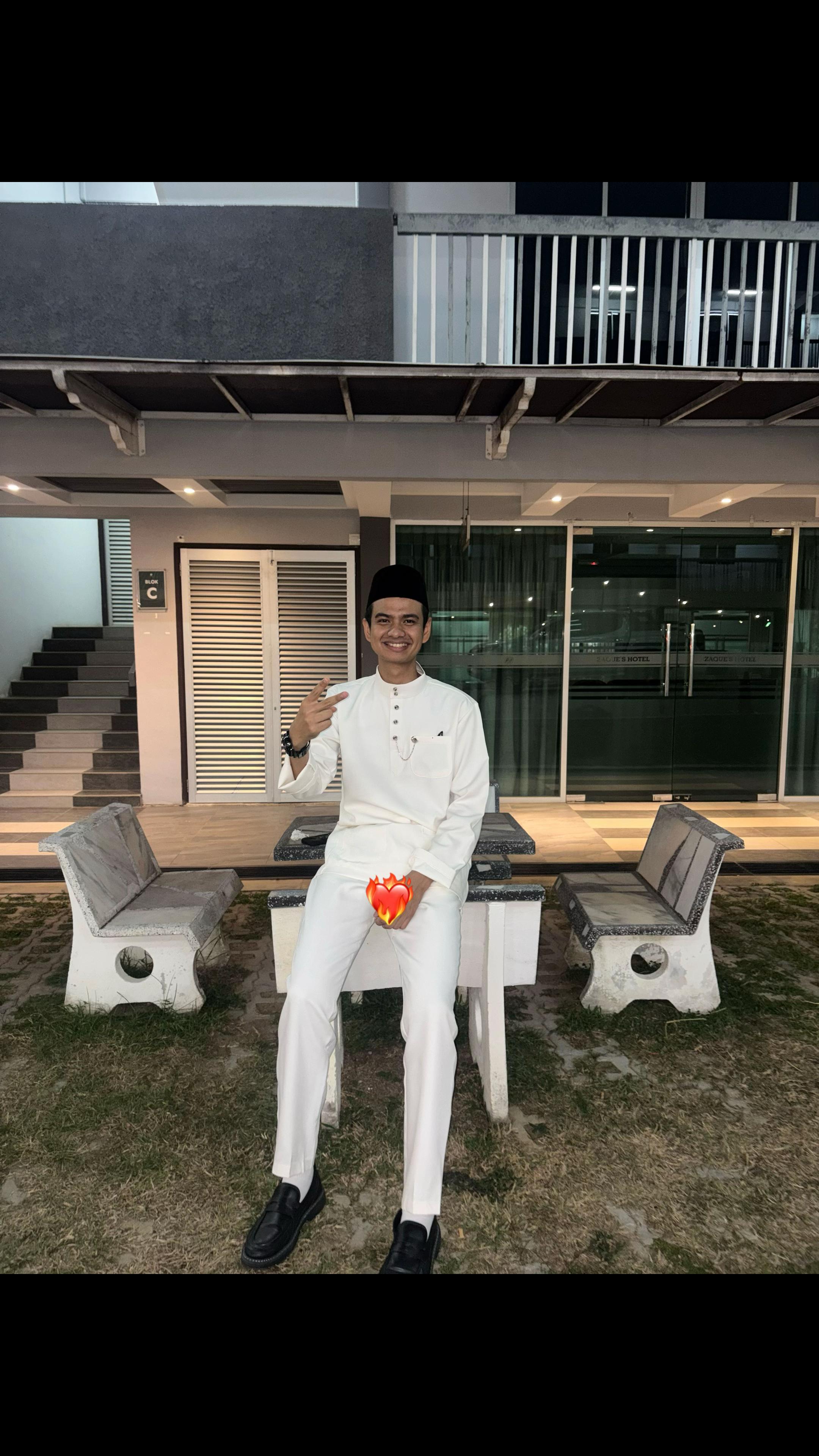 @HARITH ZAINOL
