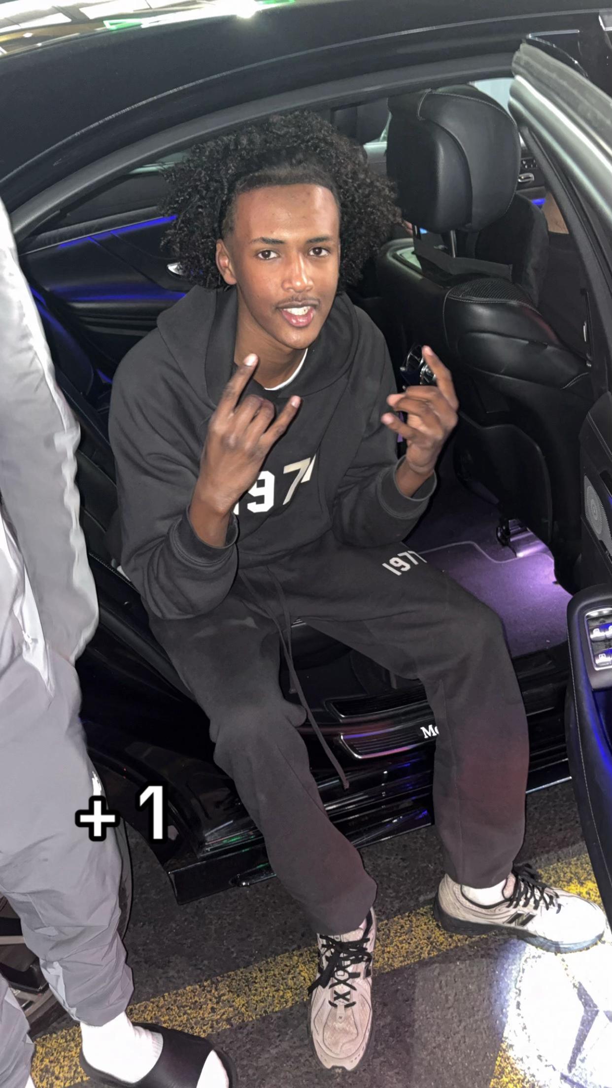 @Ftb🏁