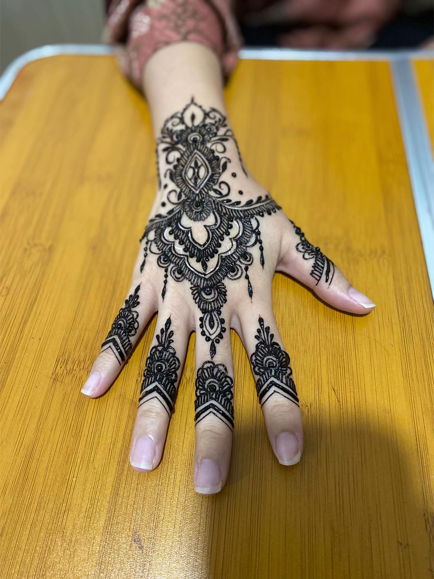 @Satrah henna🌸