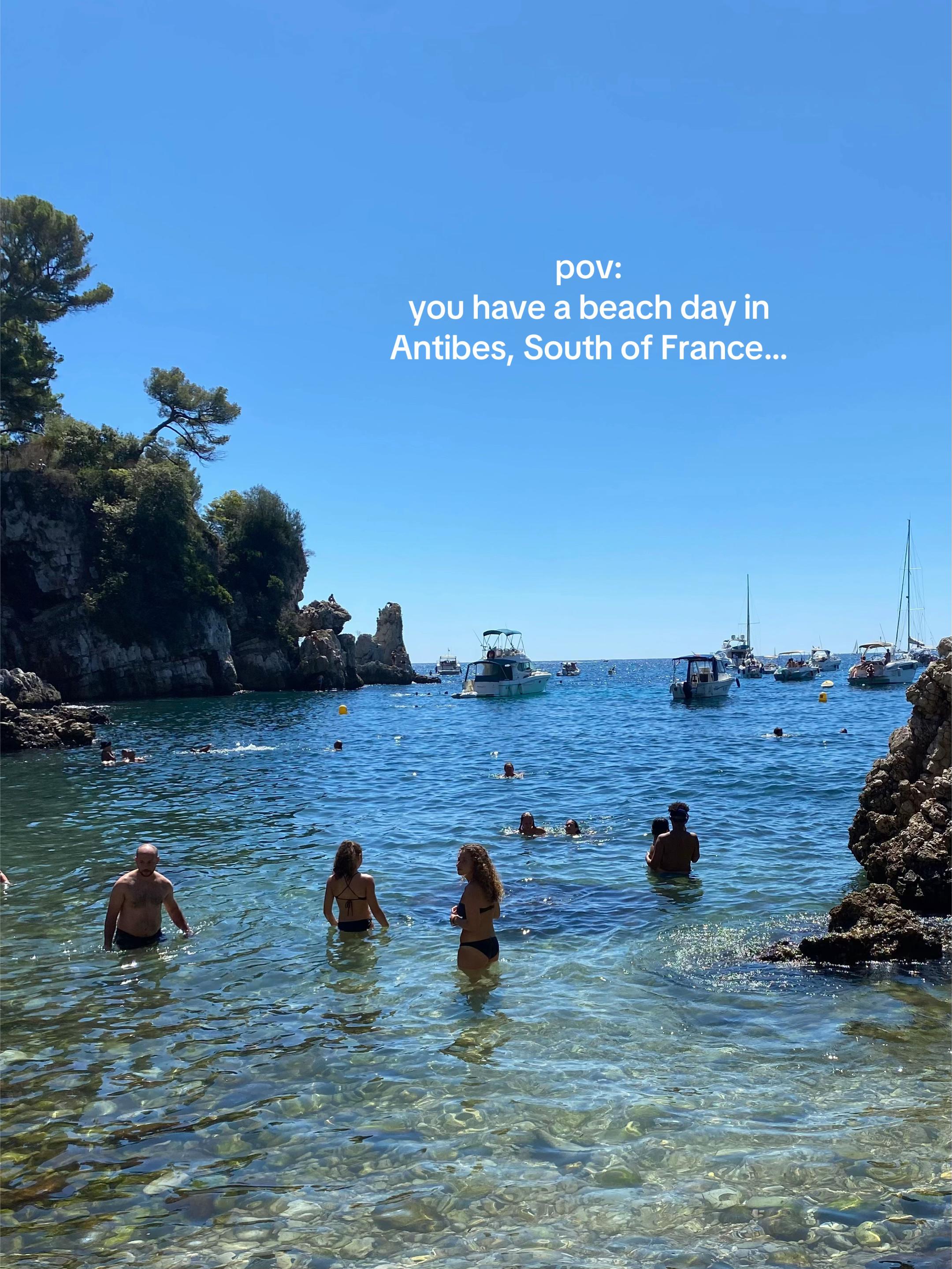 @Mia in France