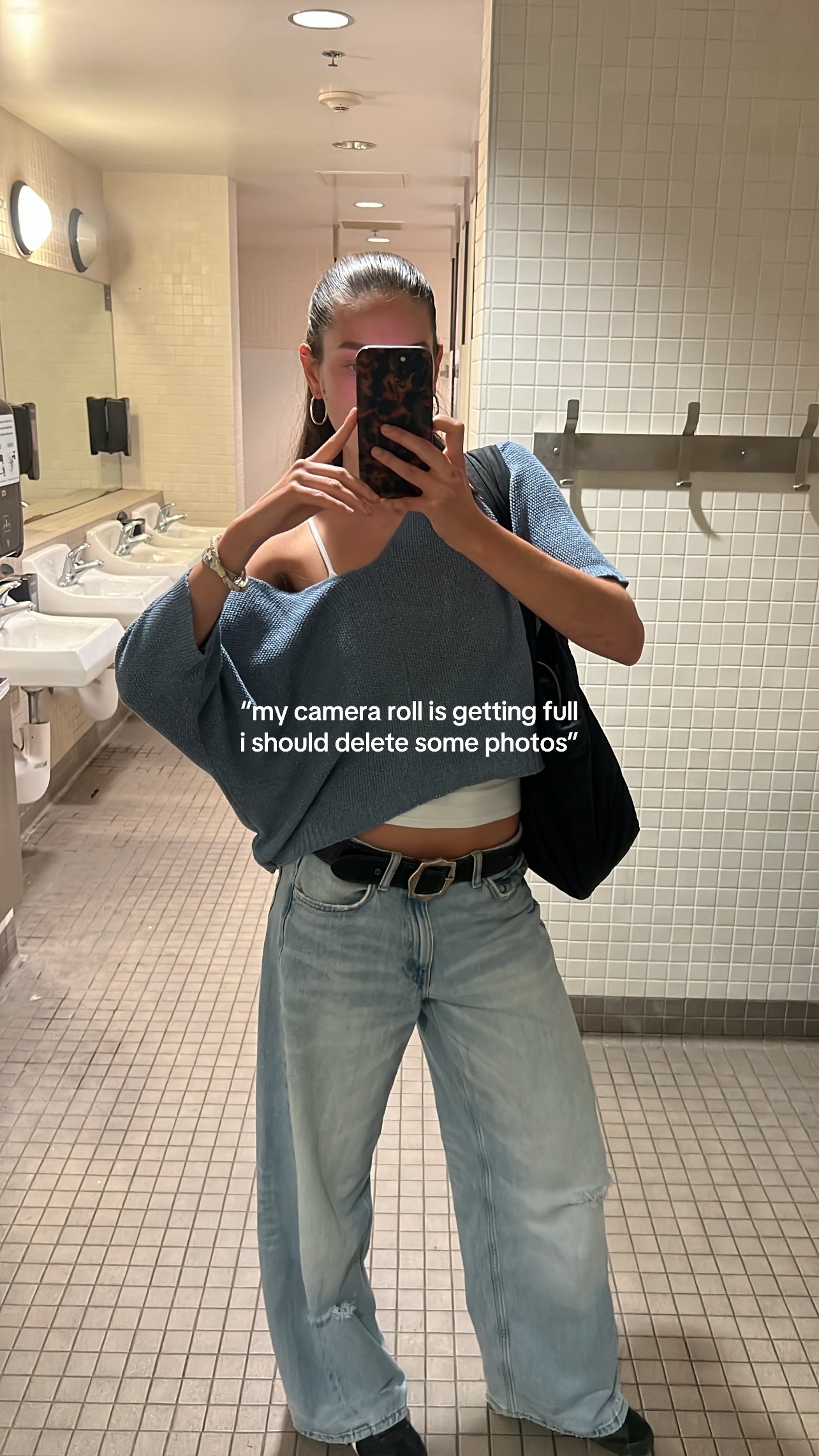 @Isabela Holland