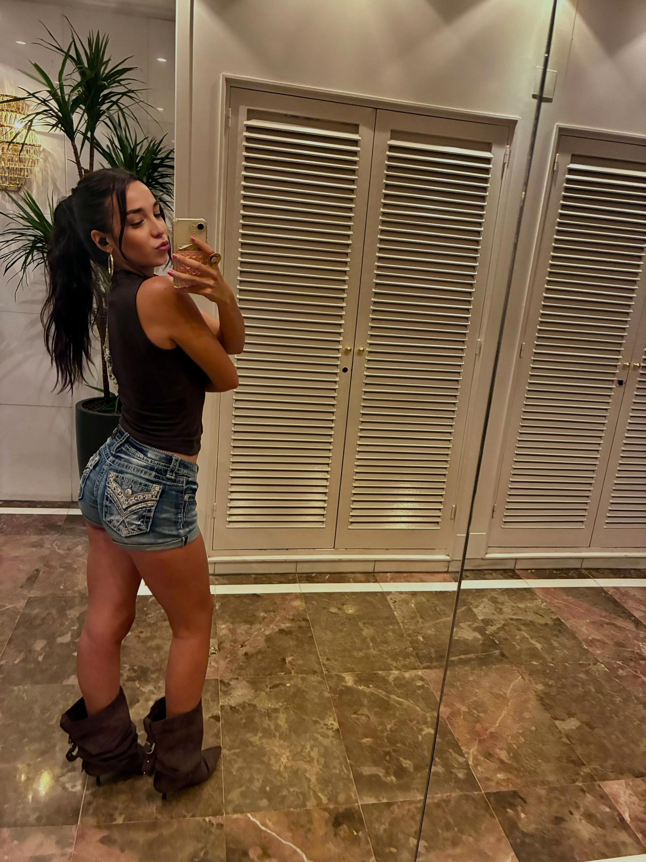 @adriborras🩵
