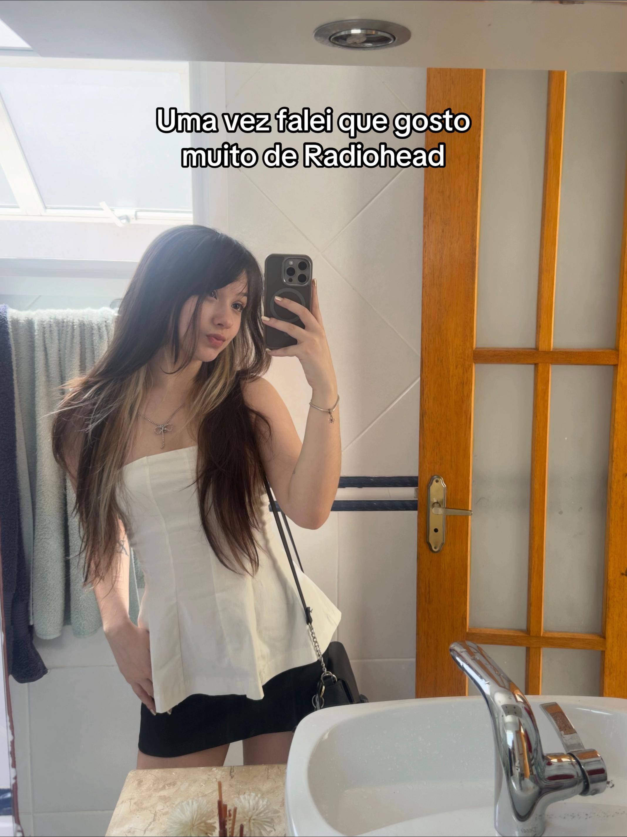 @Júlia
