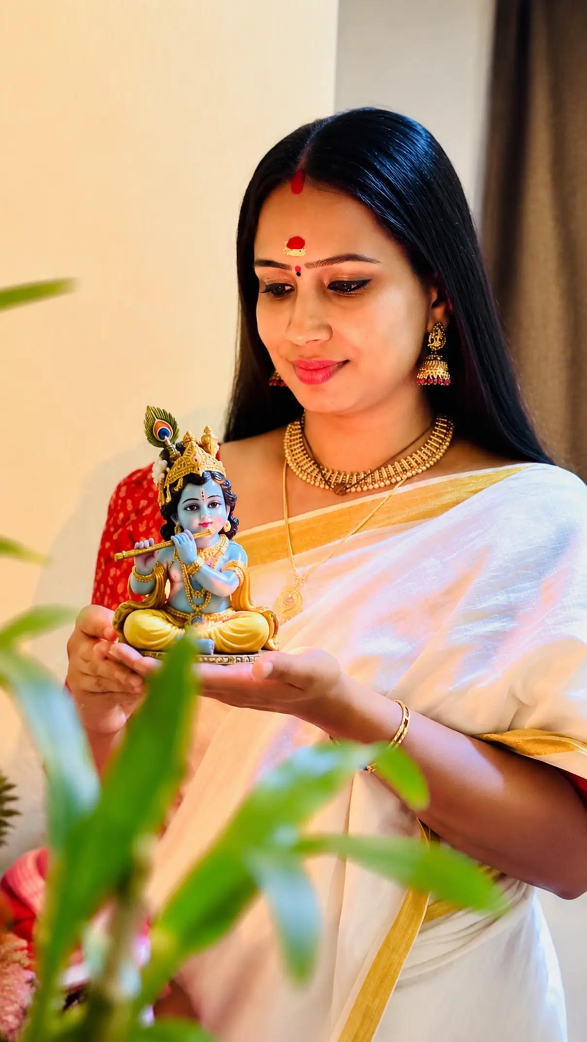 @🧡✨🧡ഉമ മഹേശ്വരൻ🧡✨🧡