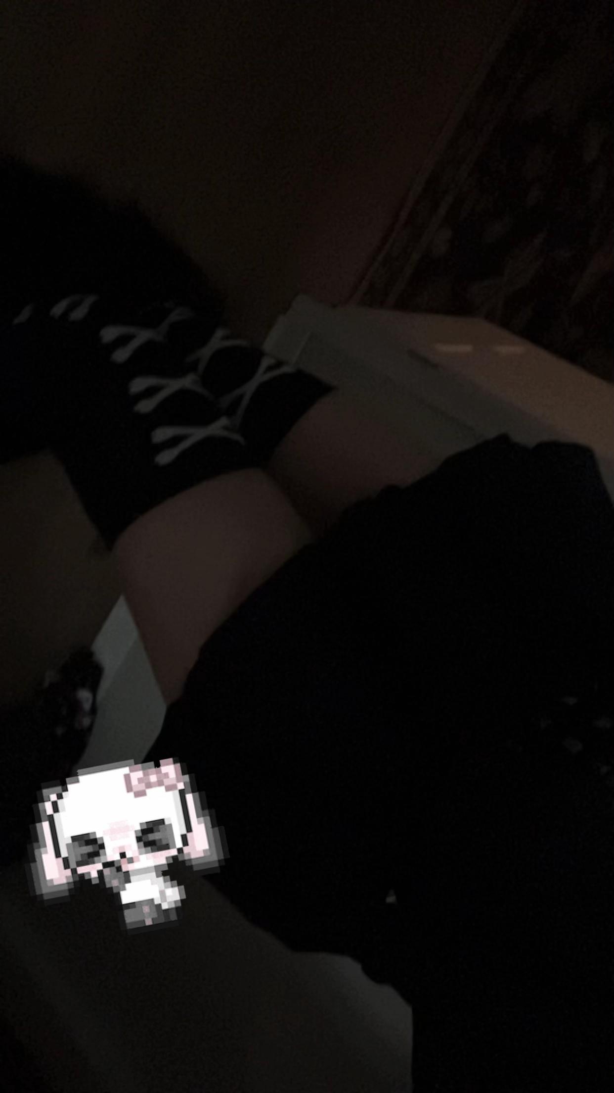 @𝕽 . 🪽