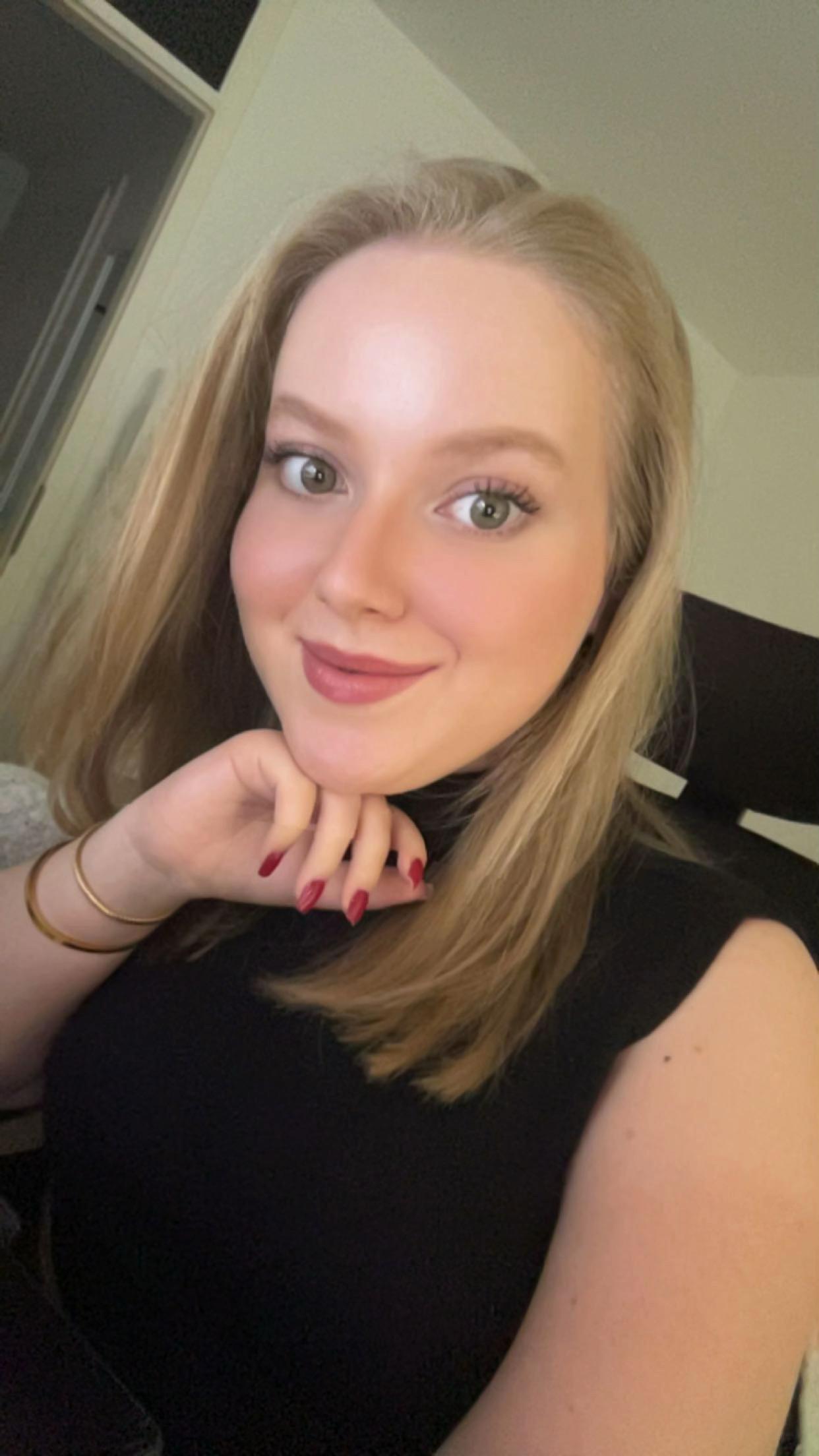 @𝒮𝒶𝓂𝓇𝒶 ❤︎︎