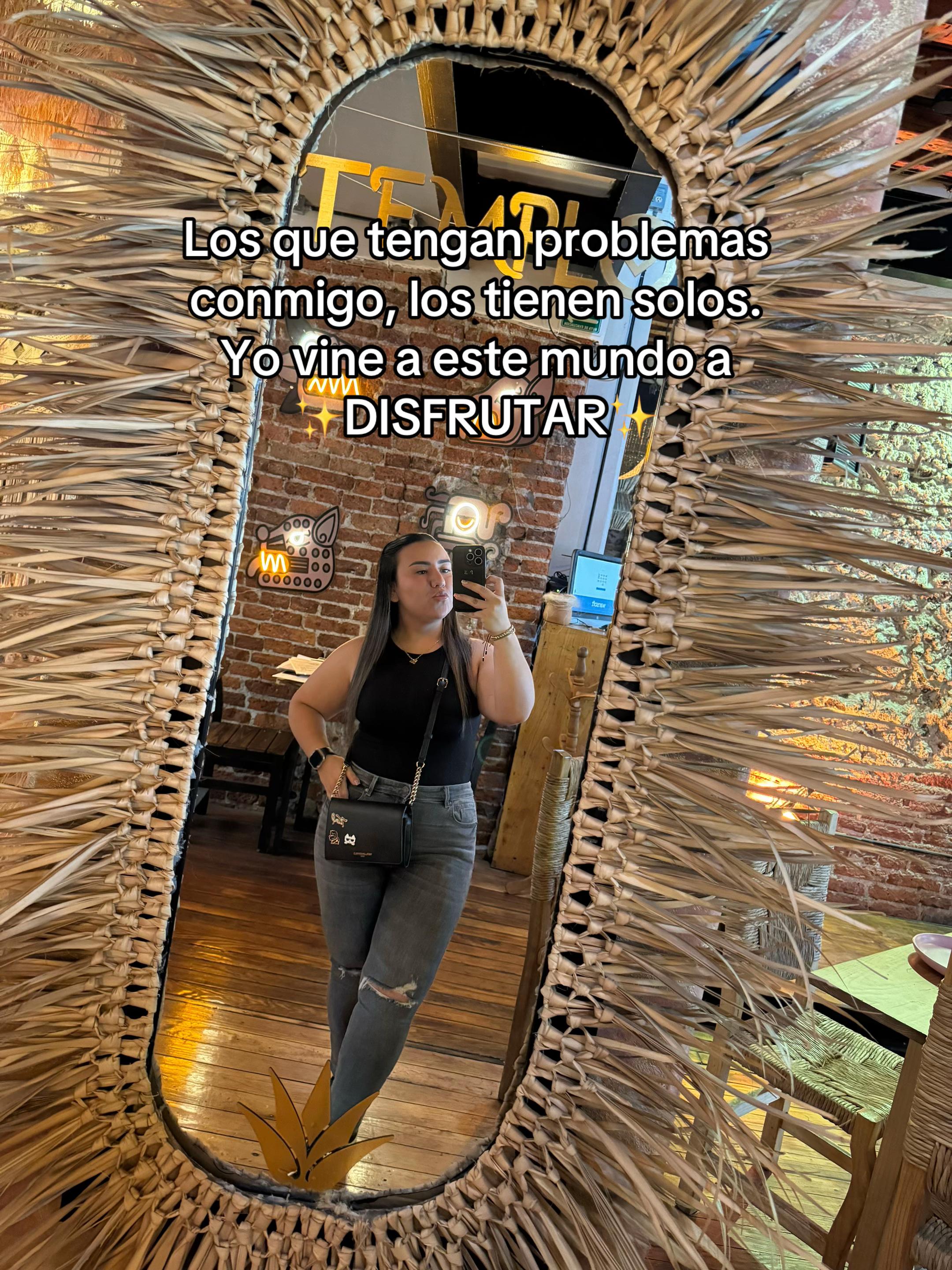 @Paula✨🦦