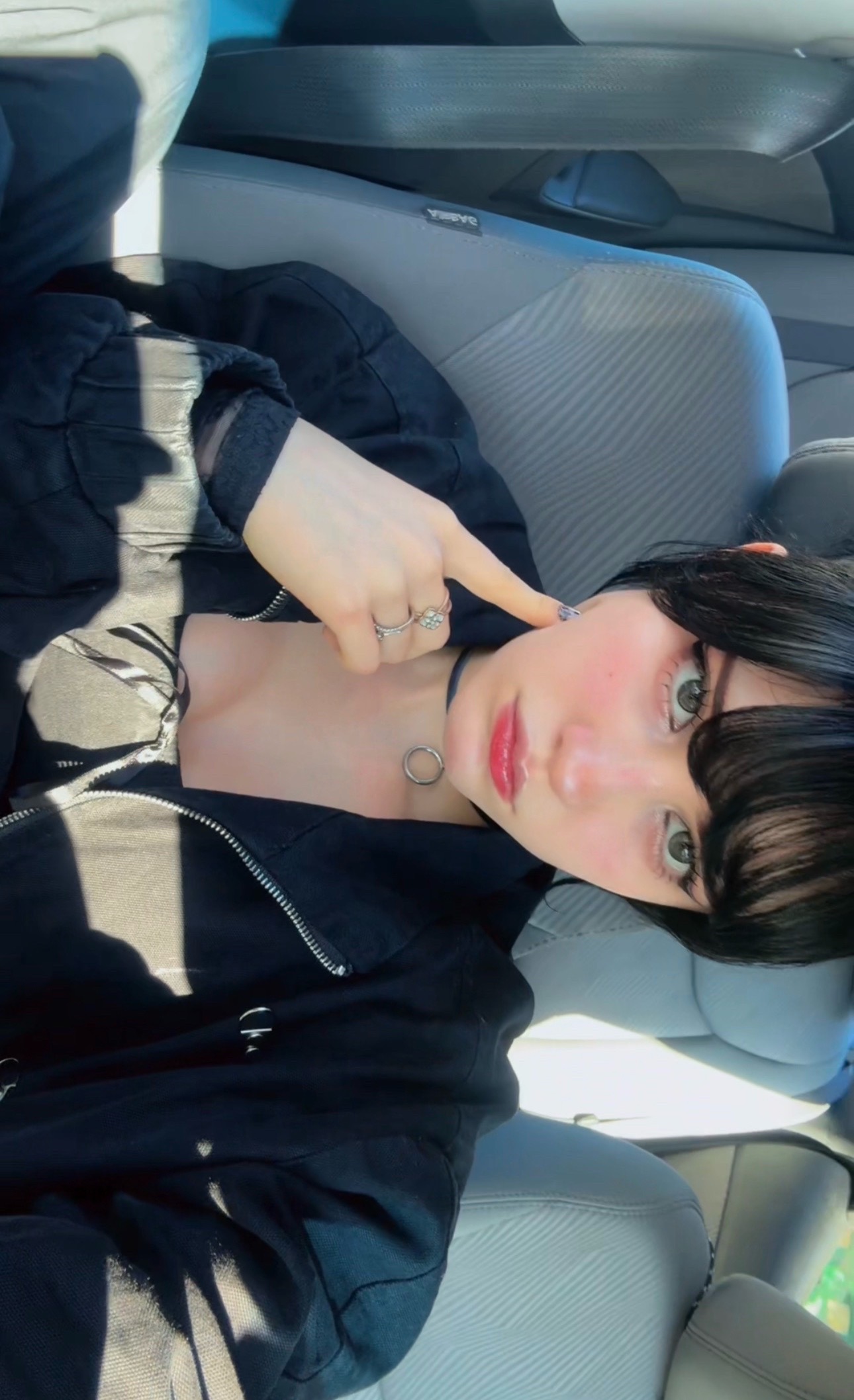 @Zz.eazoning