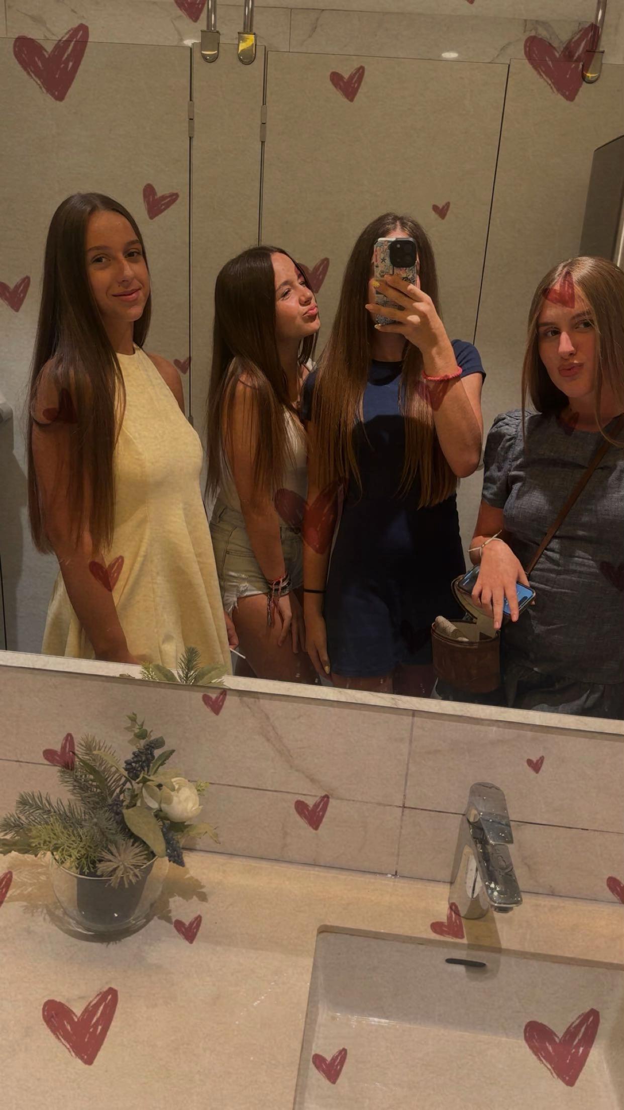 @Saraa