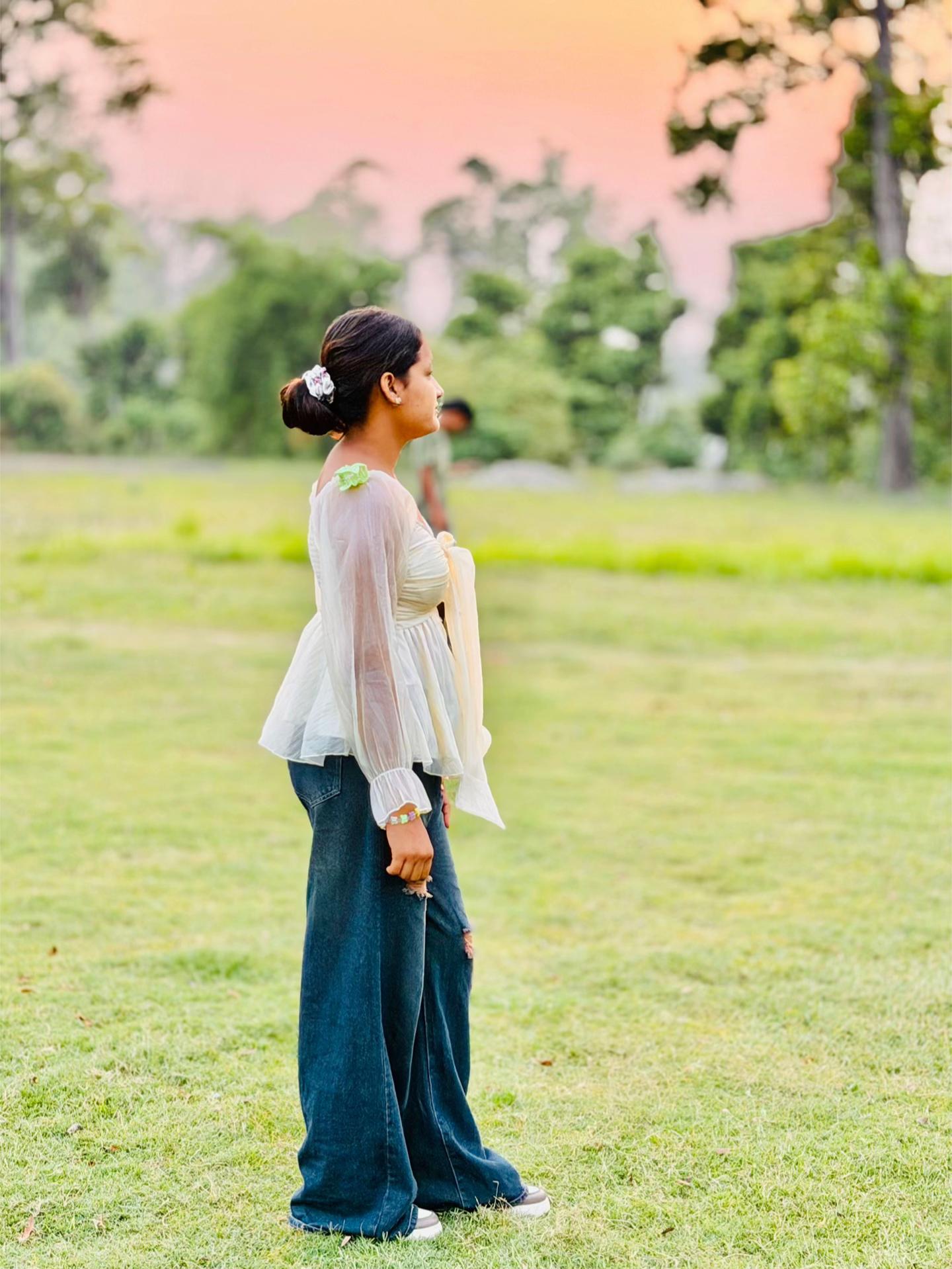 @झरना साउॅंद::::::🌷