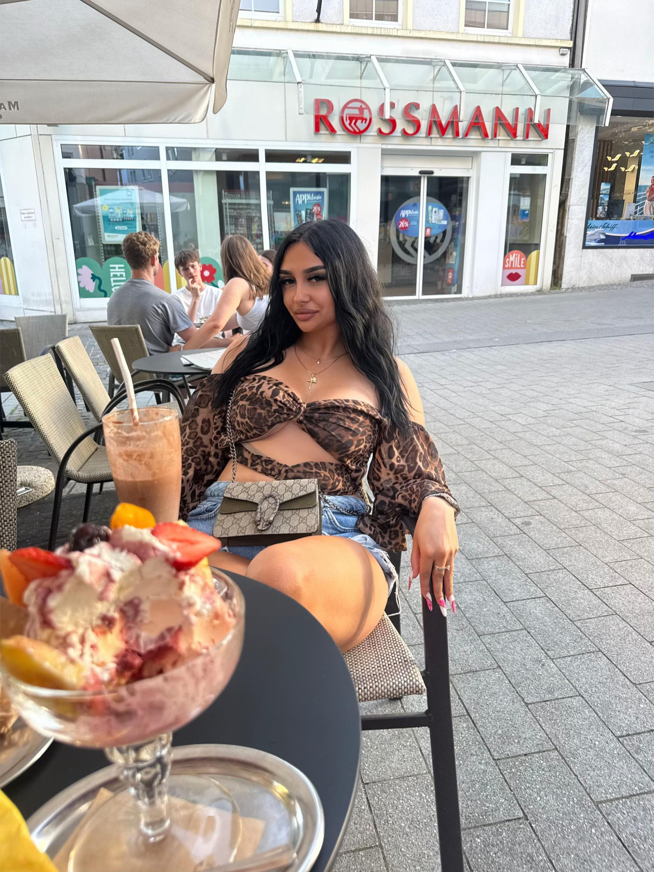 @𝒜𝓁𝑒𝓈𝓈𝒾𝒶