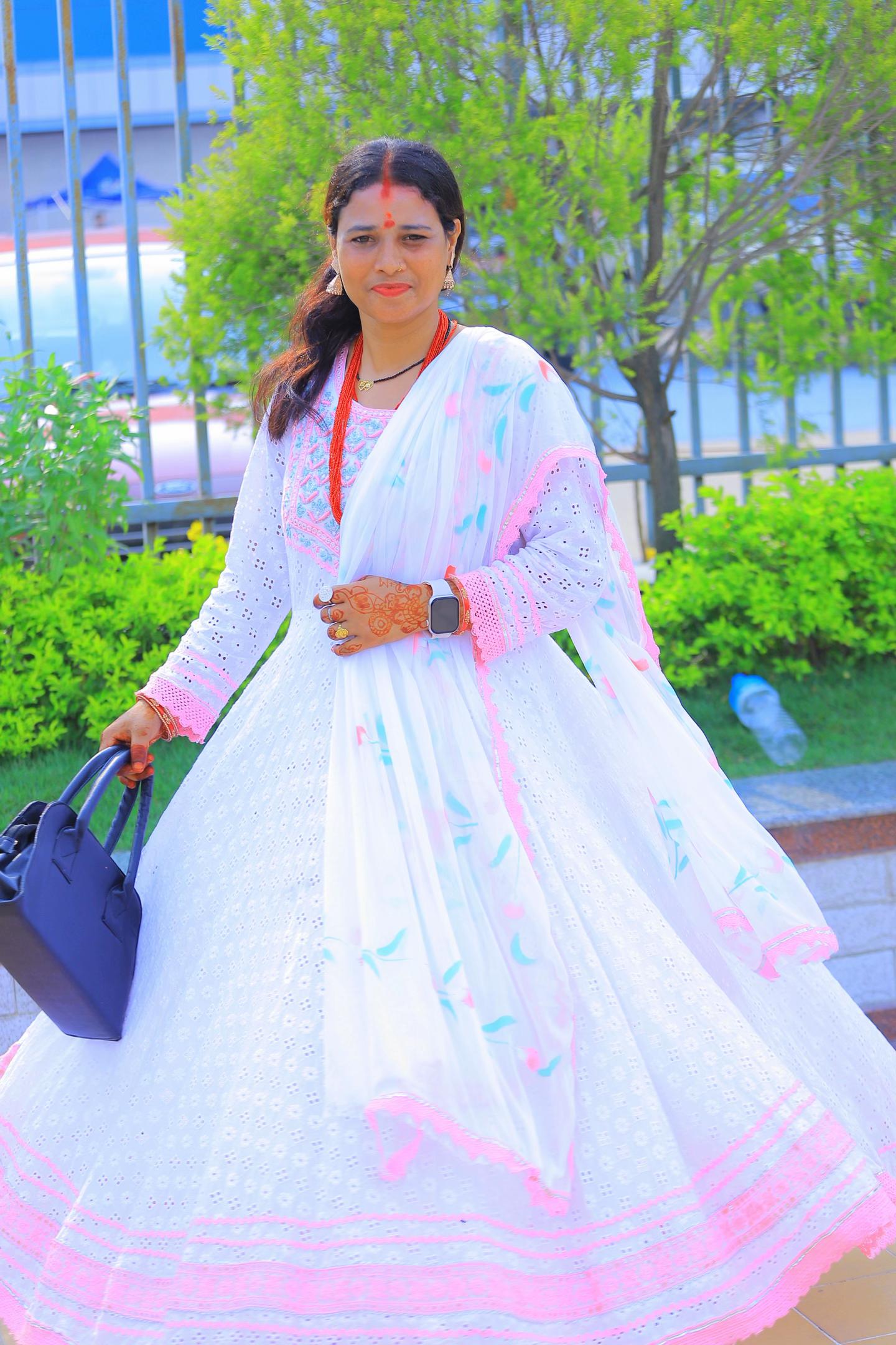 @moniyadav