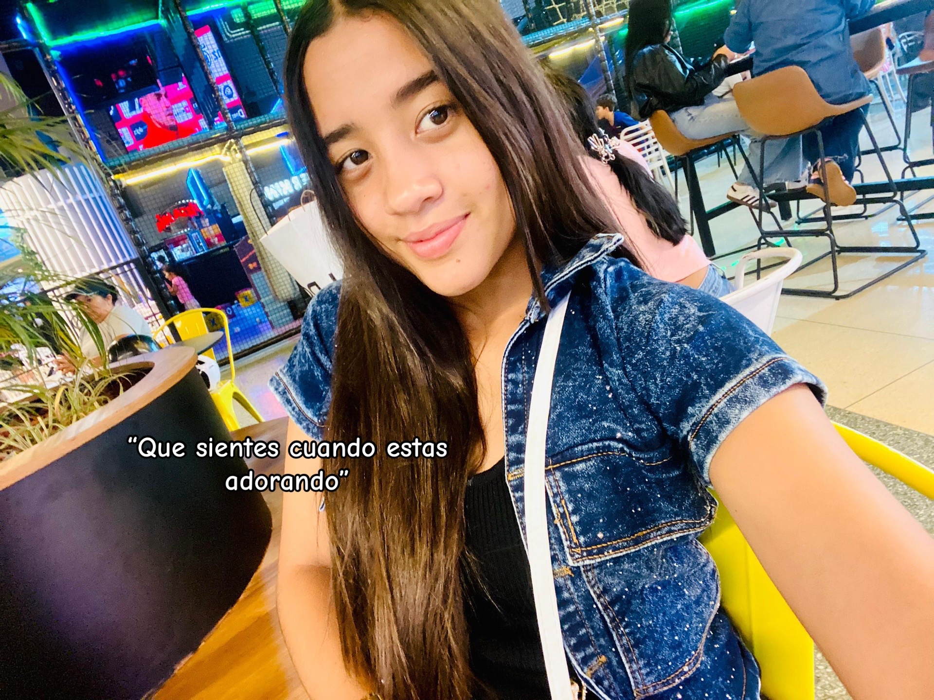 @Estefania🦋