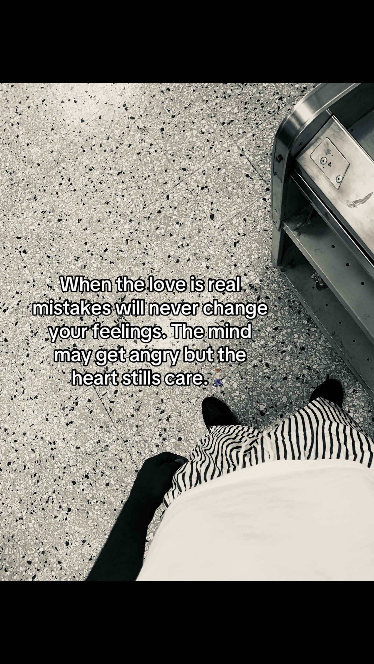 @𝚄𝙽𝙺𝙽𝙾𝚆𝙽 &times;͜&times;
