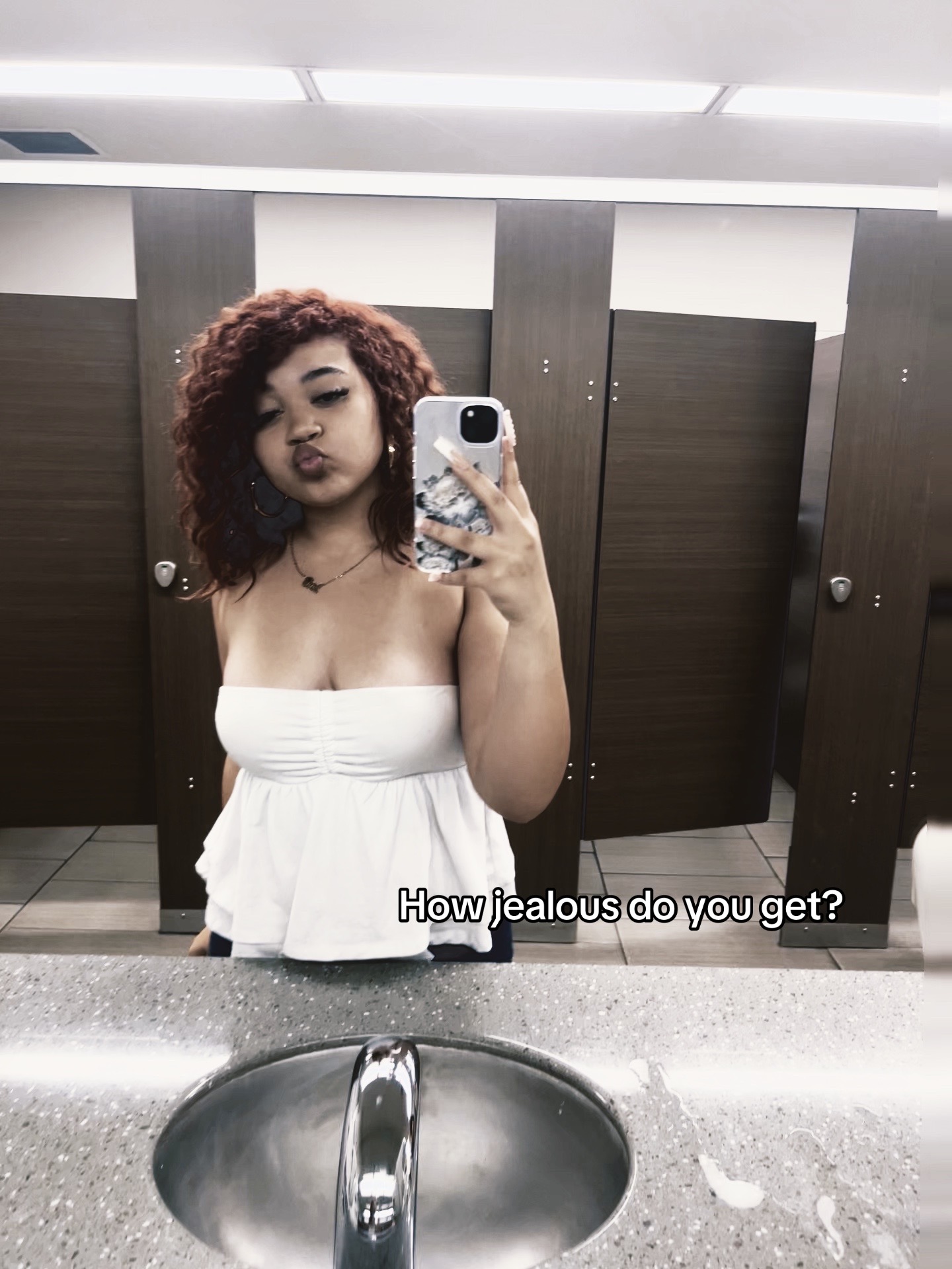 @𝔏𝔞𝔯𝔞𝔦𝔶𝔞🦇