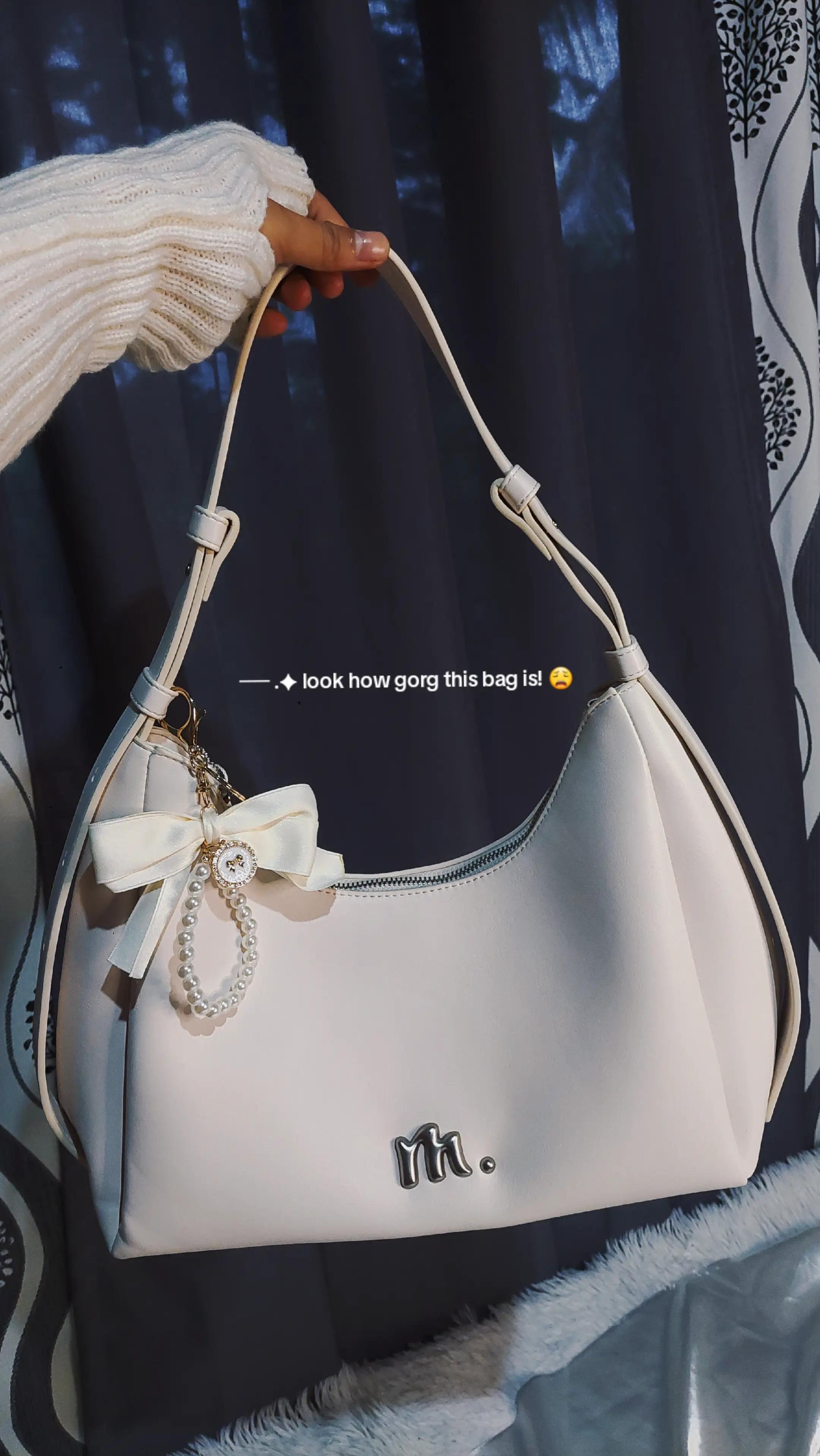 @belle 𐙚