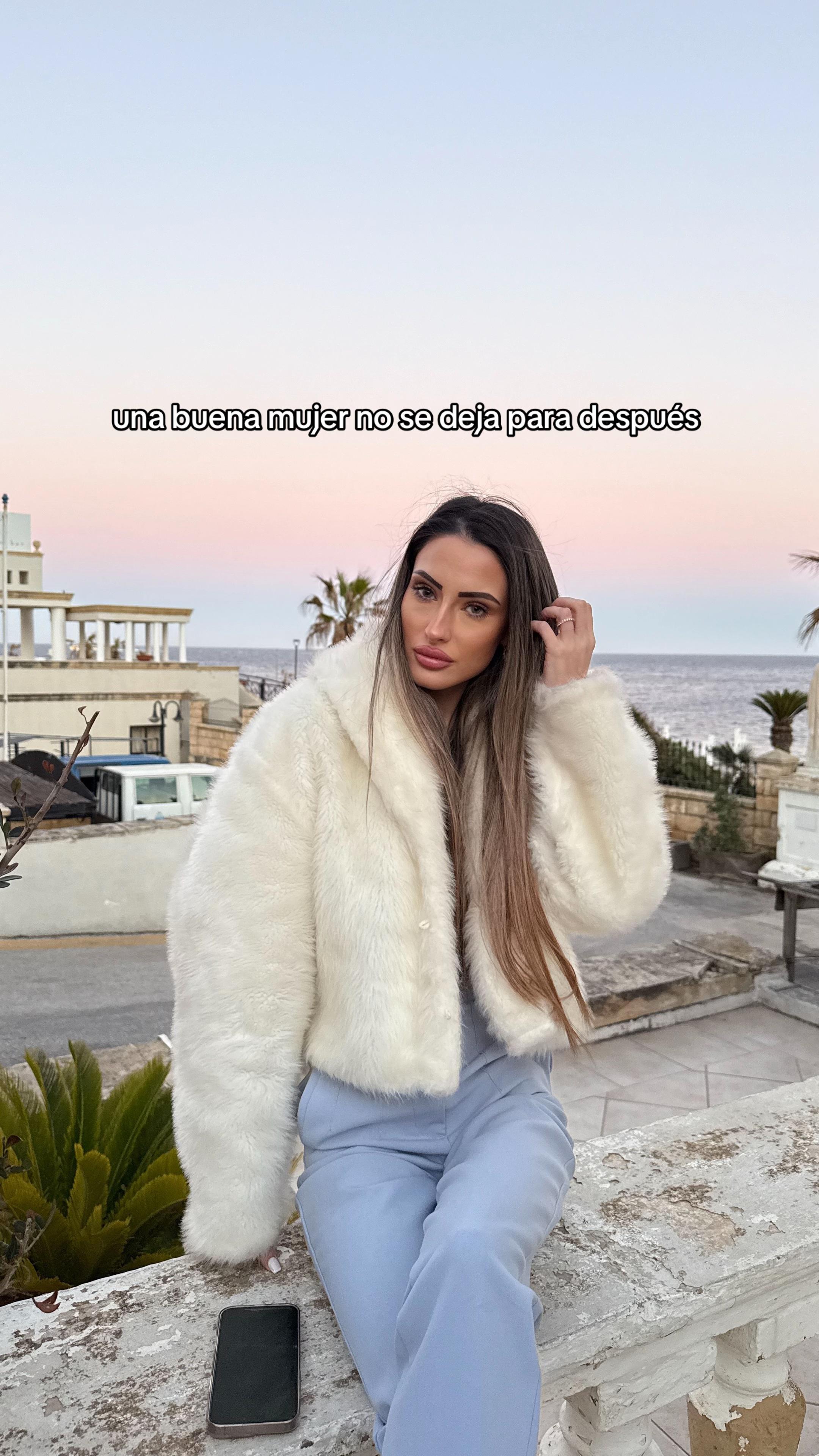 @Paola Brunne ✨