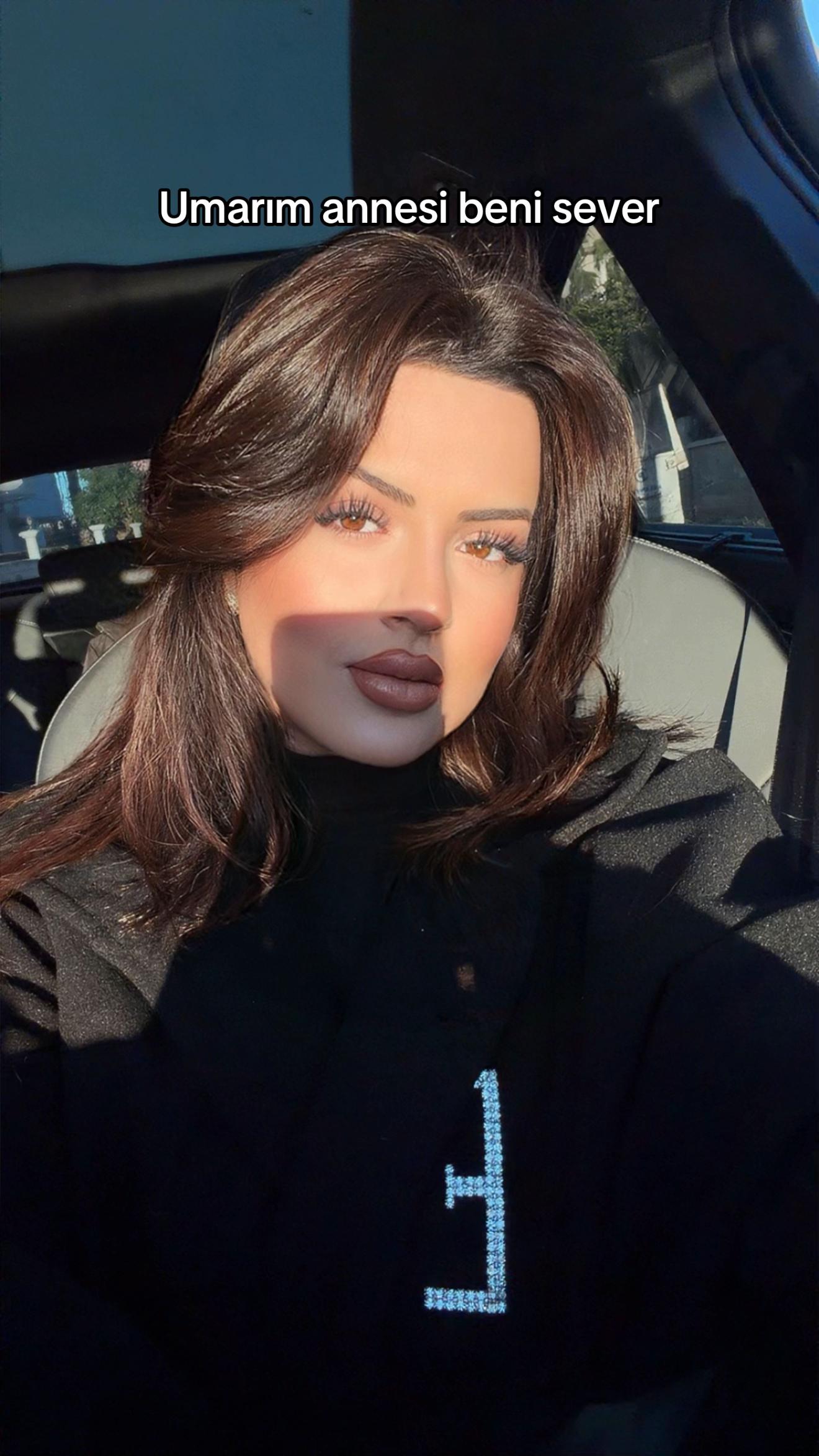 @Esindrella👑
