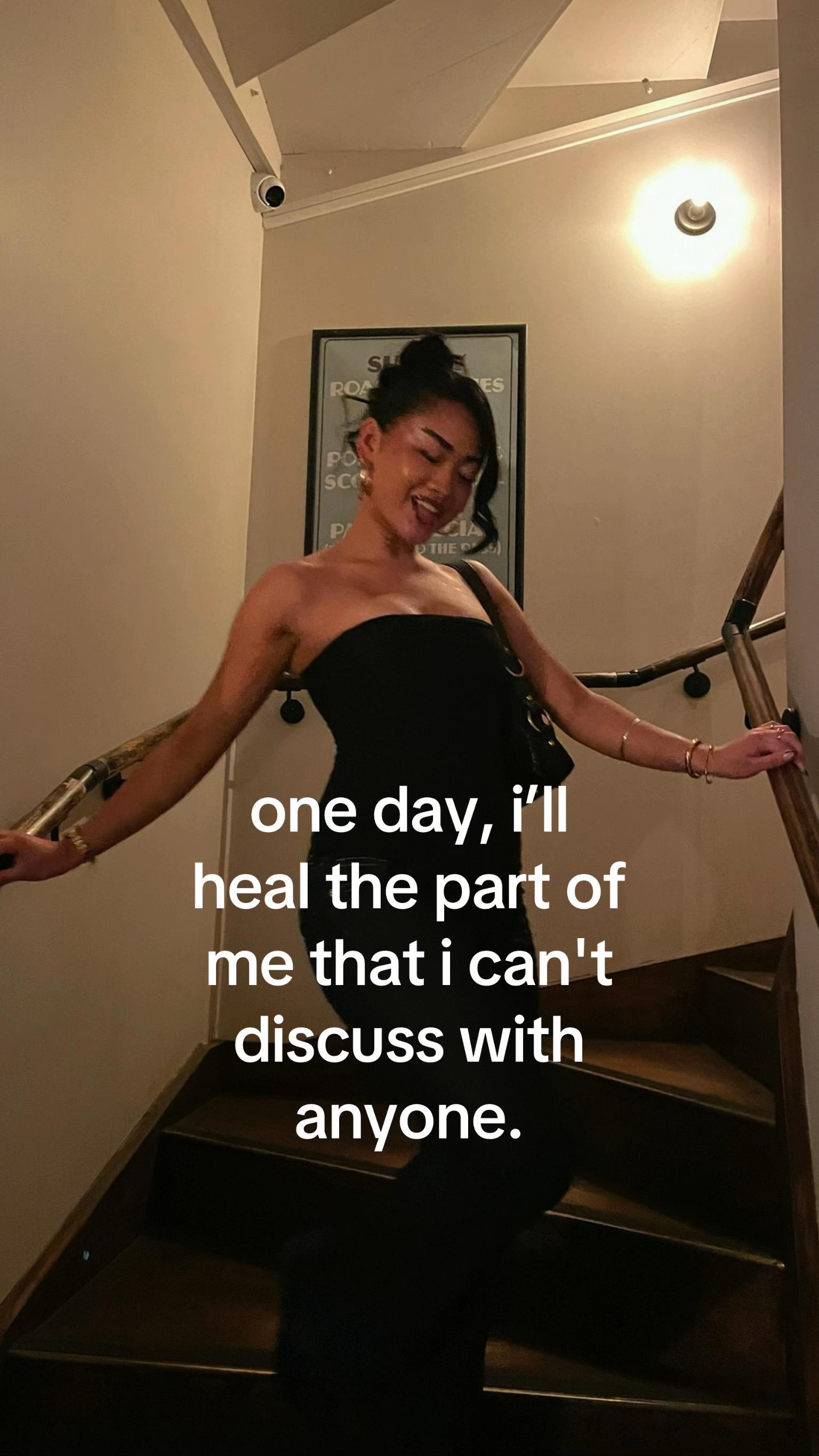 @TH💋NIA