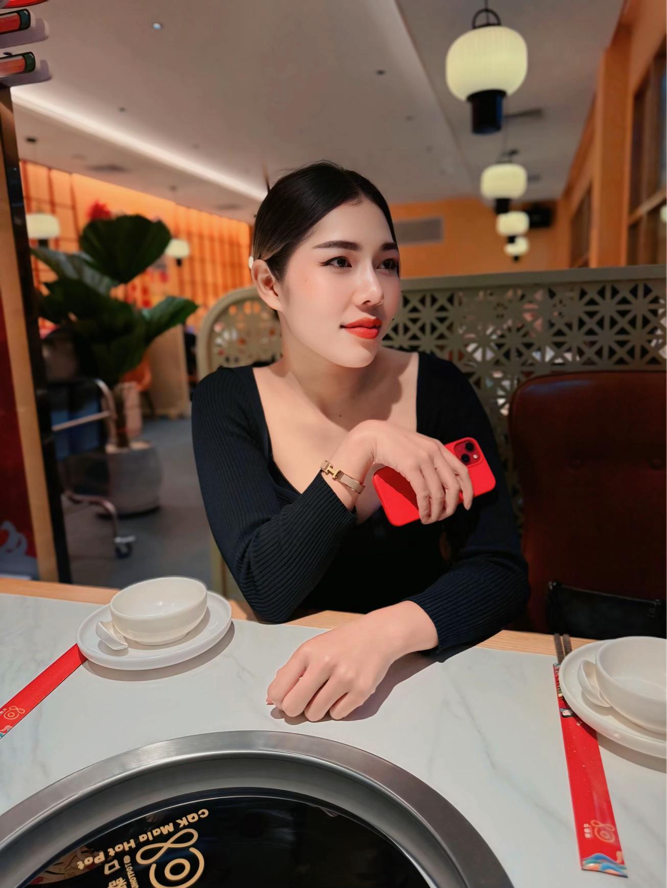 @เควิ้น ฉัตรสุดา