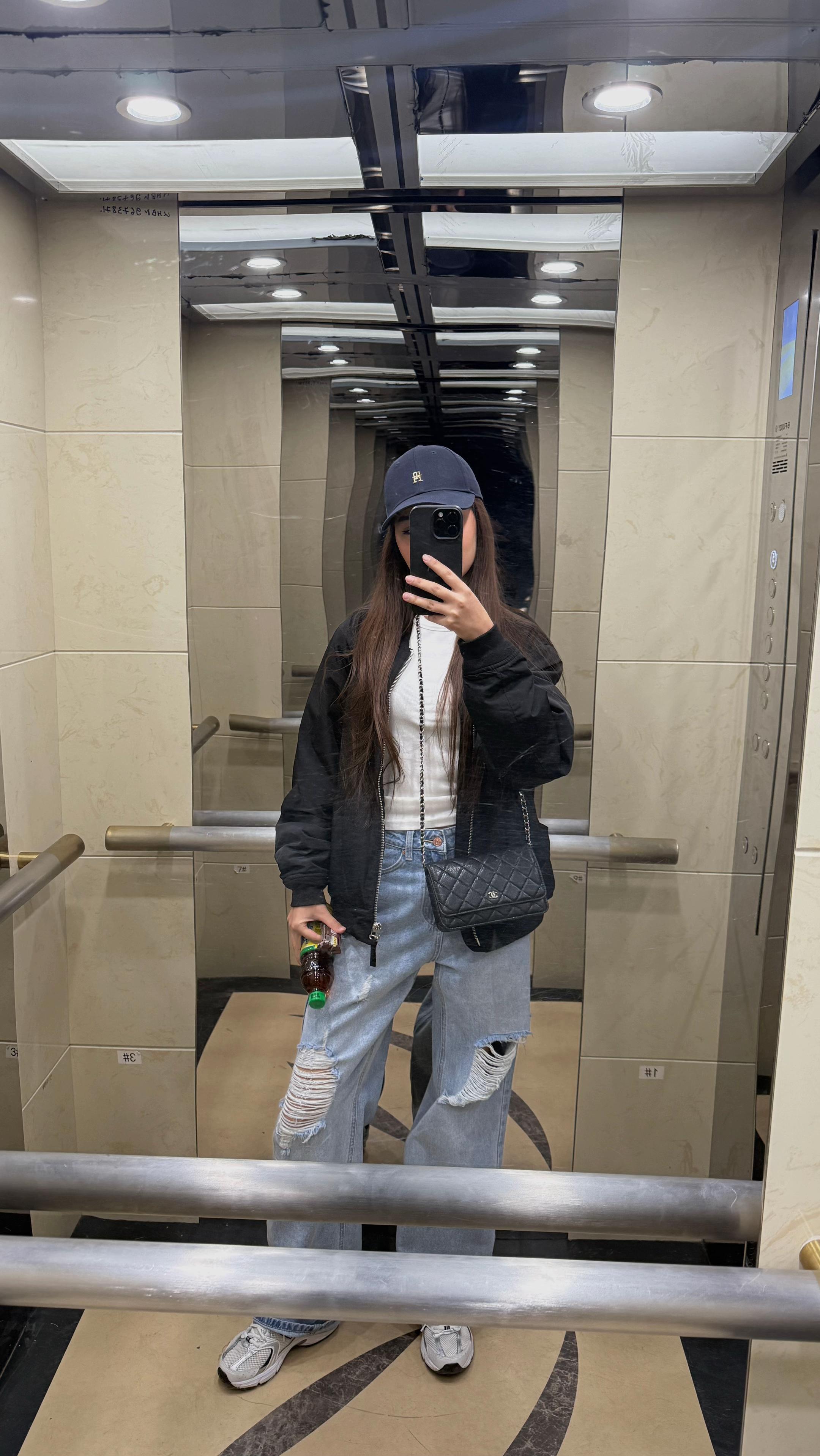 @elaiza.silk