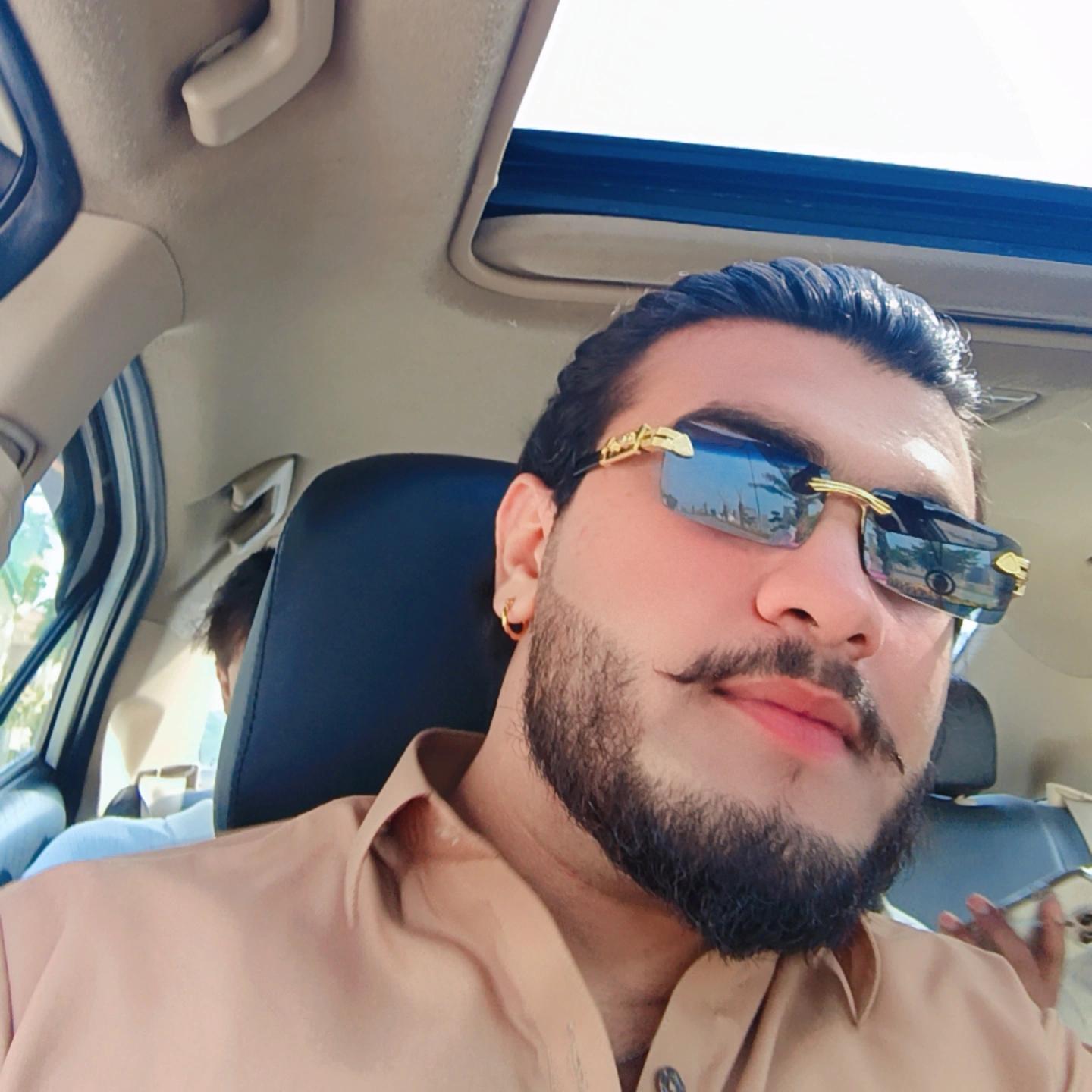 @Malik👑🦅
