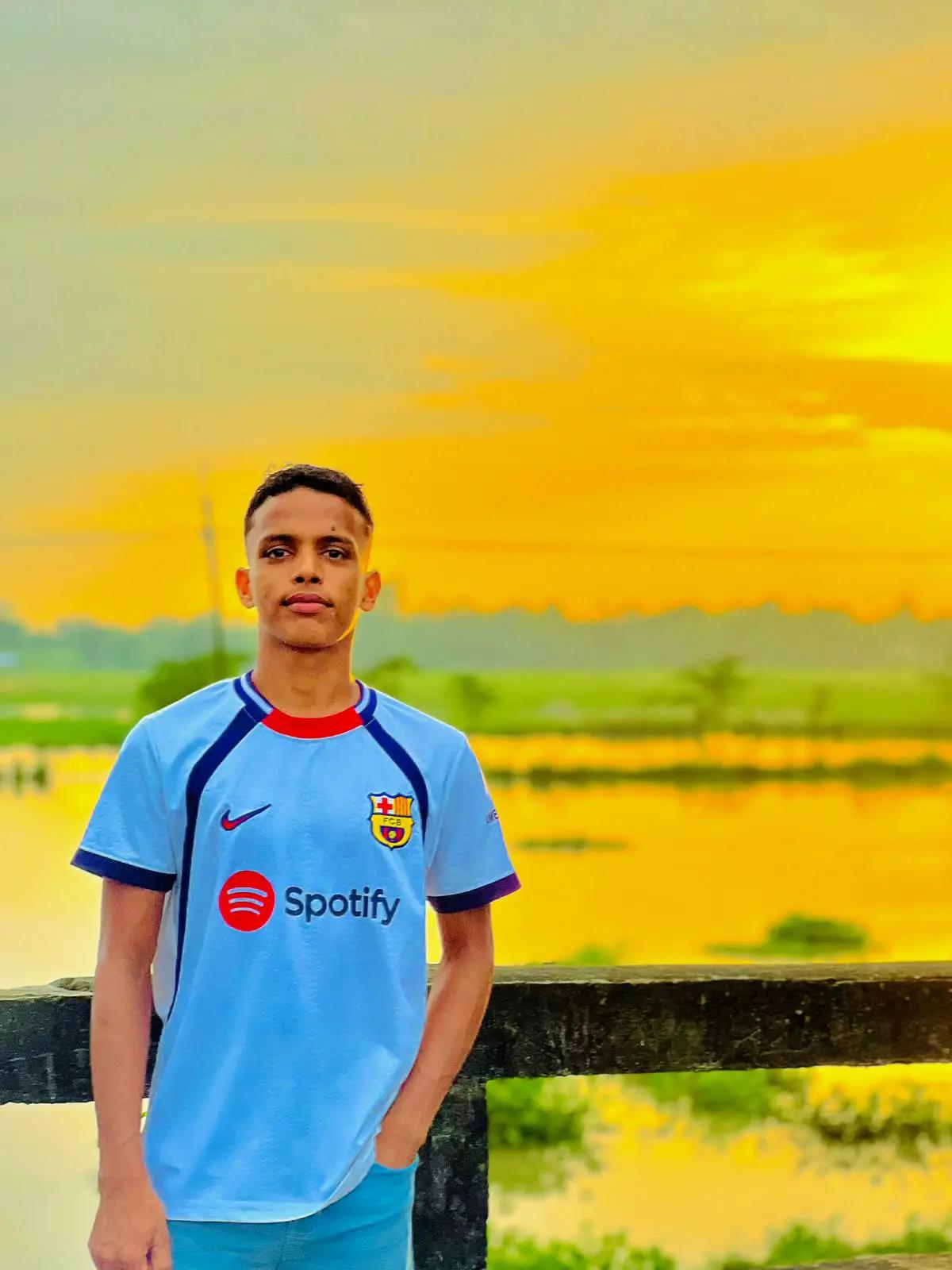@IK 🥰🤟.. AKASH☠️⚽🤟🇧🇩