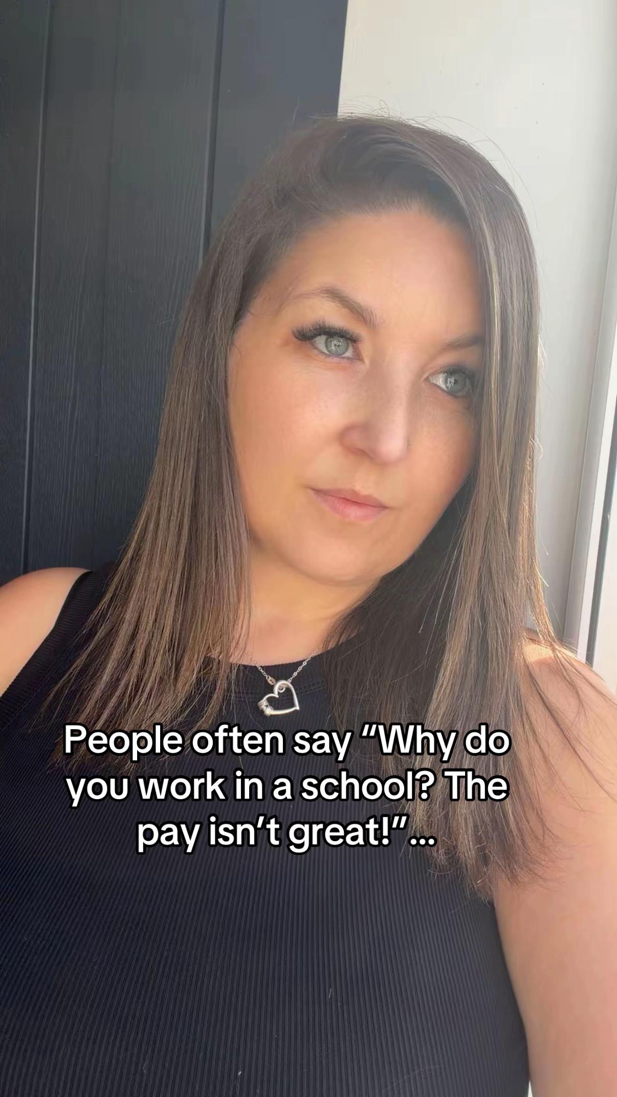 @Linzi 🖤👑🤍