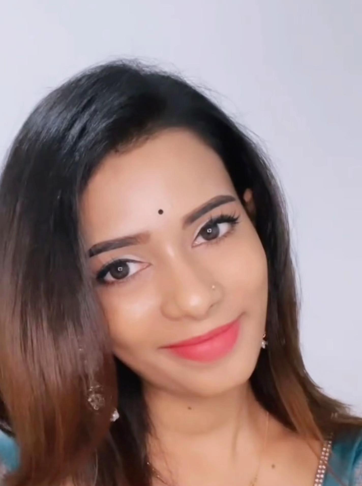 @SHALiNi