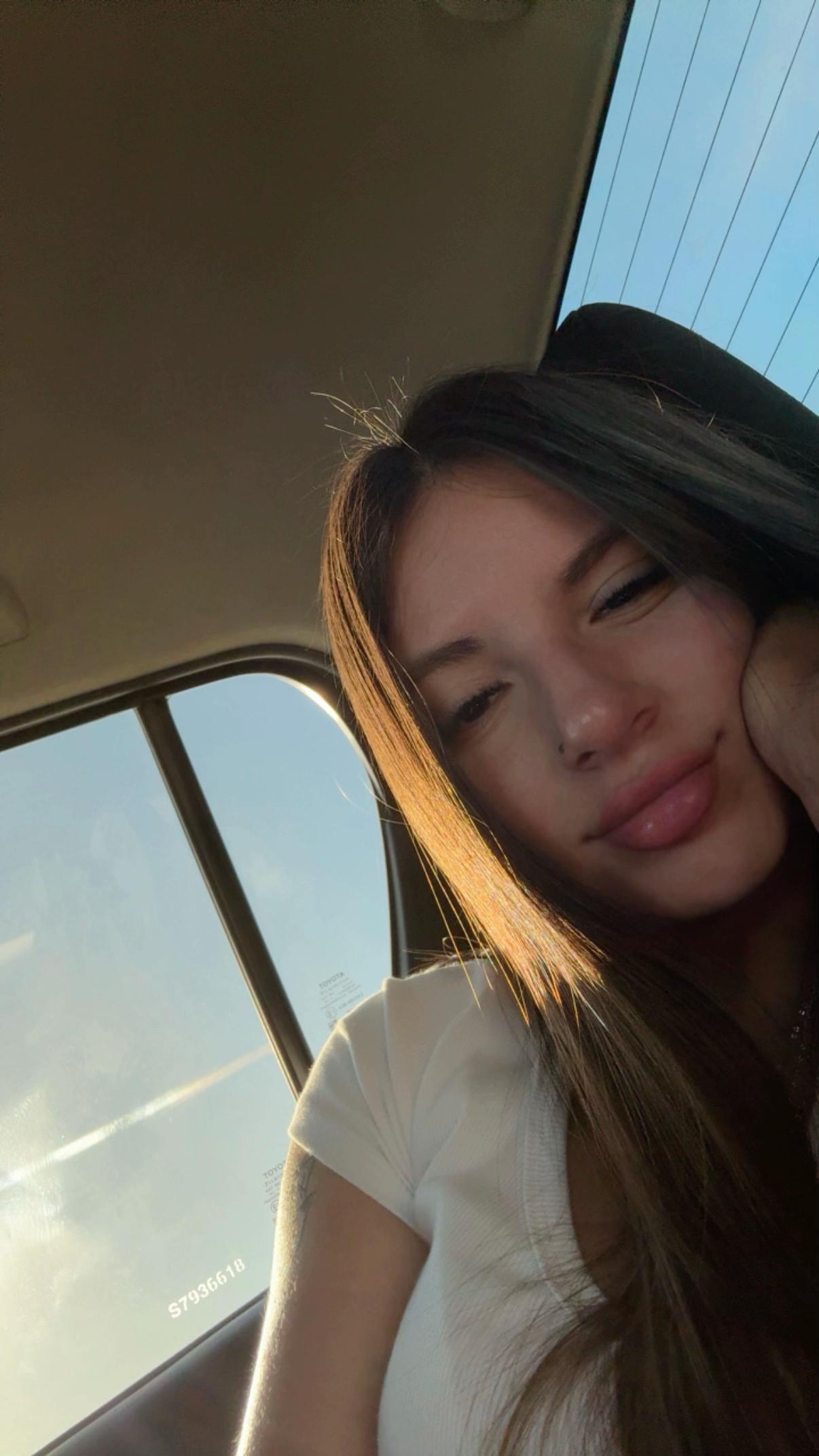 @𝐀𝐲𝐥𝐮 𝐂𝐚𝐜𝐞𝐫𝐞𝐬